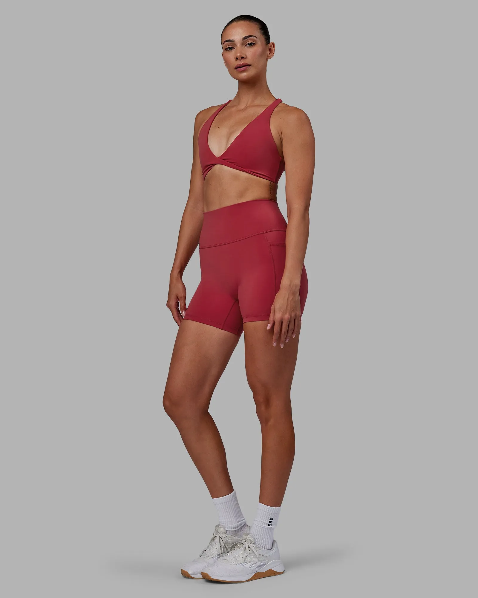 Fusion Ultra High-Rise 4" Short Pockets - Claret Party outfit
