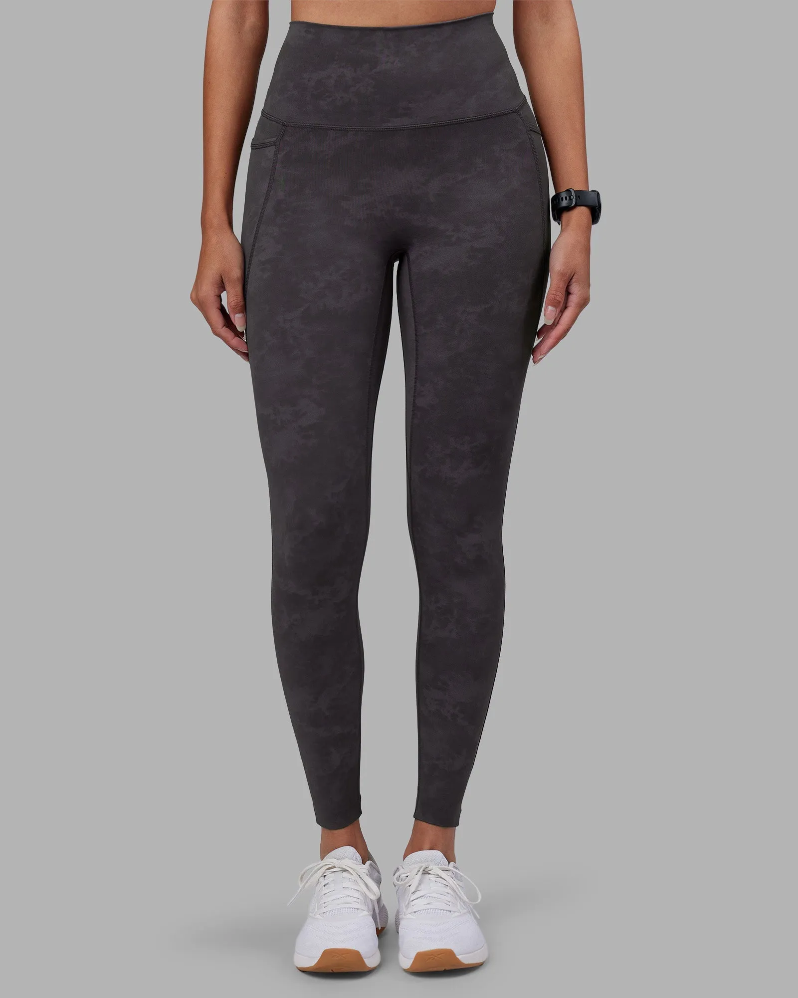 Travel Ready Elixir Ultra High-Rise Full Length Legging Pockets - Dark Storm Wash