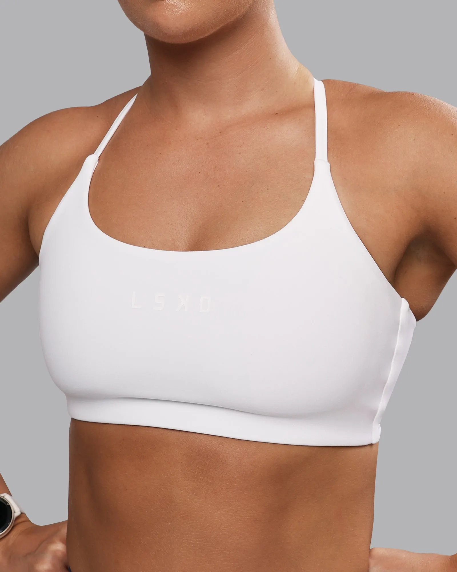 Yoga beginners Size Range Twist Sports Bra - White
