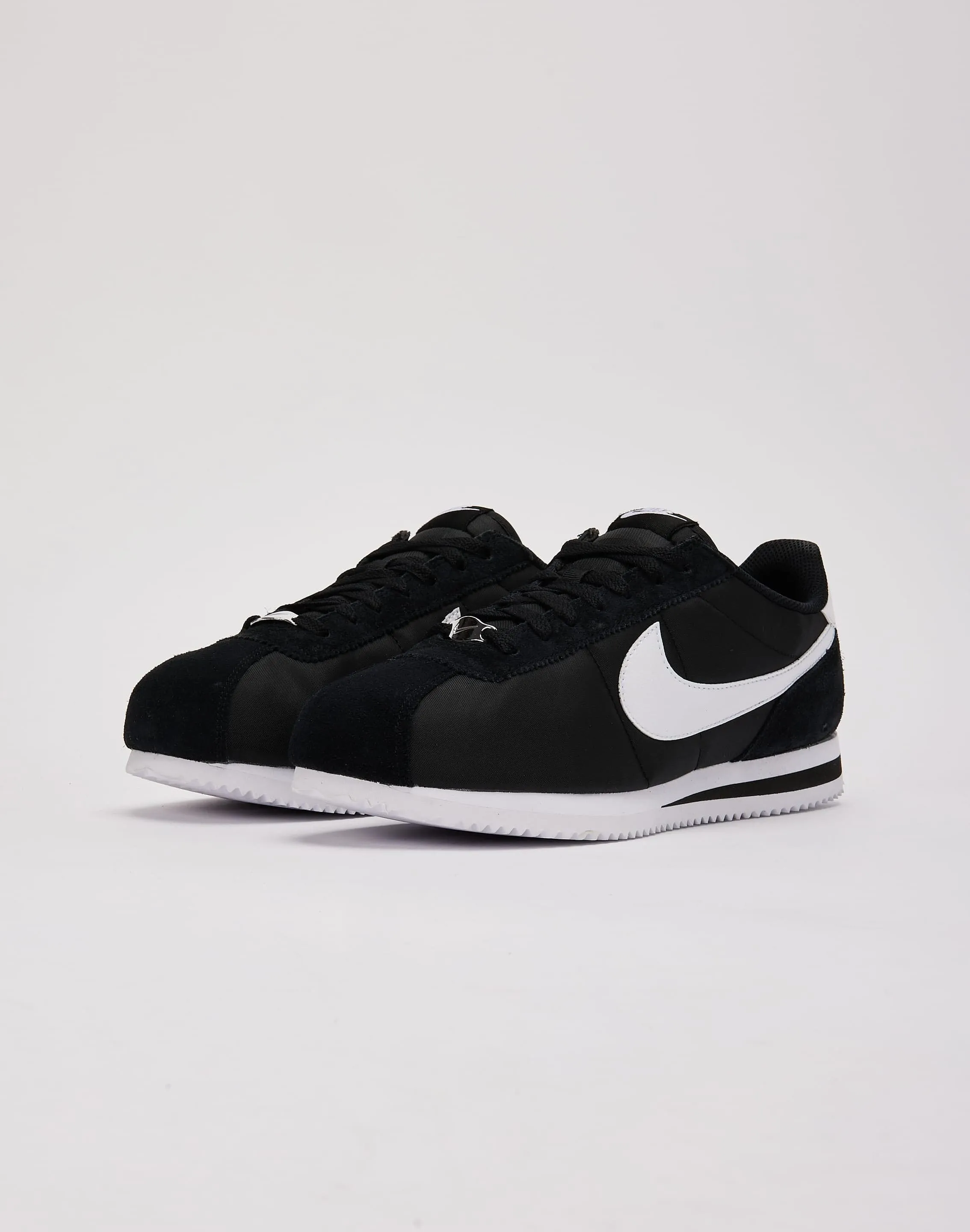 Nike Cortez TXT Tread Lugs Pattern snug shoes