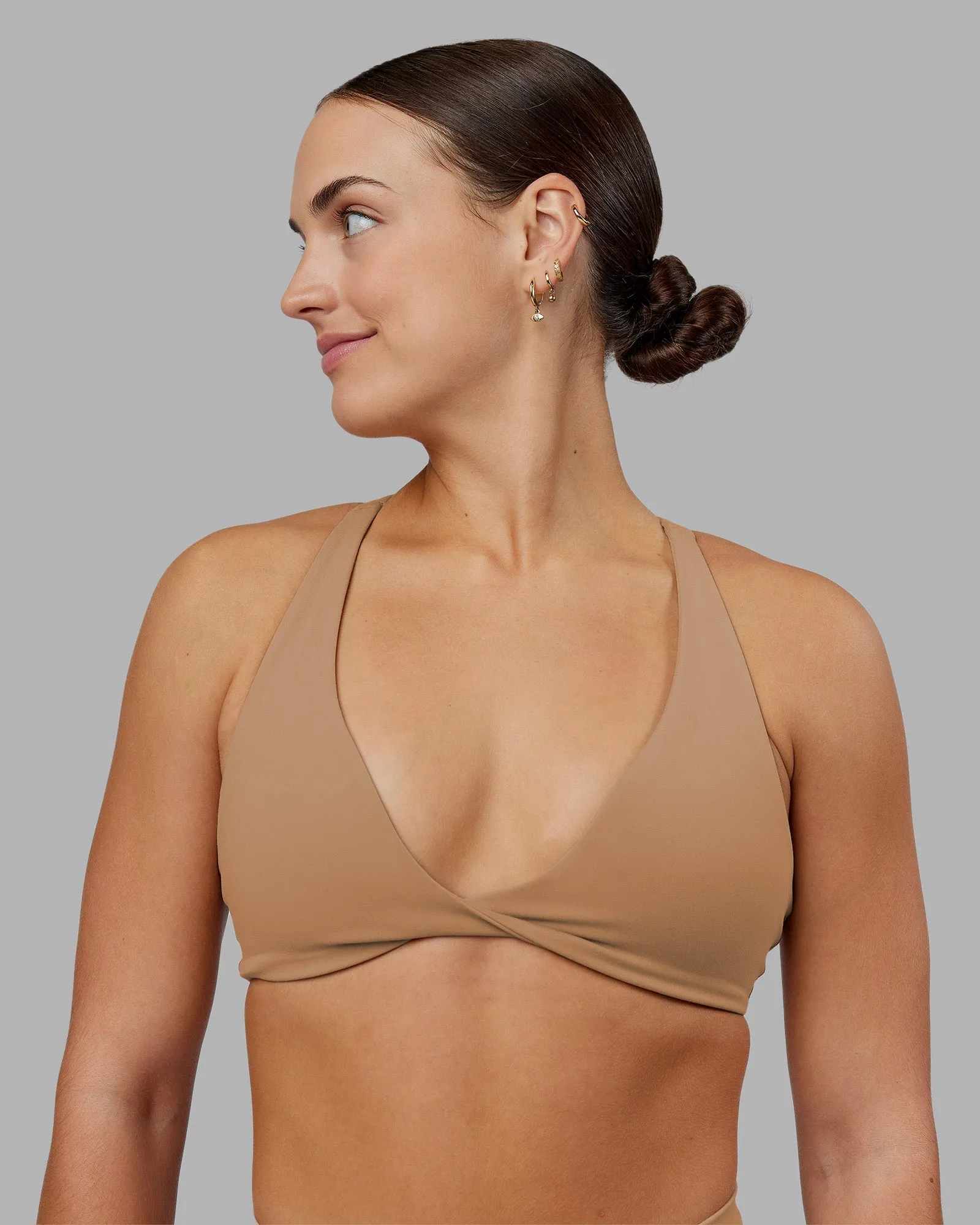 Piped edges Red Agile Sports Bra - Warm Smoke