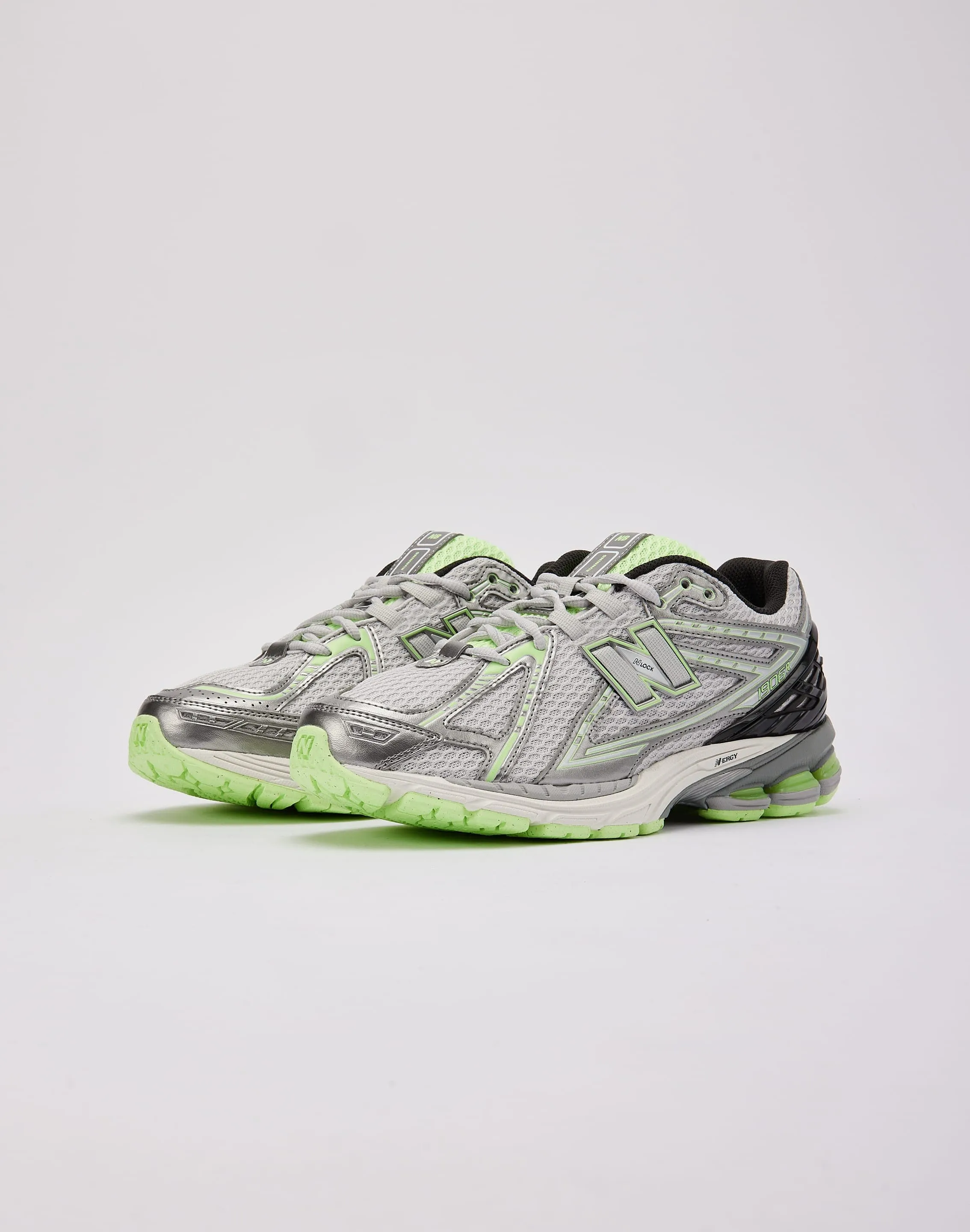kids' sports footwear Flexible Laces New Balance 1906R