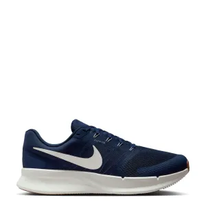 park - runner running in a ravine area shoes Run Swift 3 - Mens