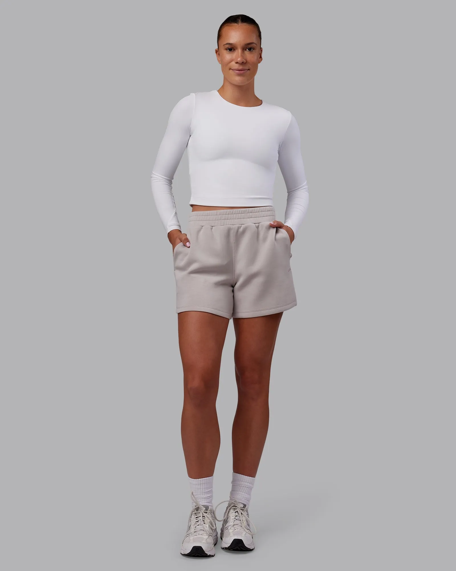 Elevate SoftTouch 4" Short - Warm Grey Free Size Adjuster