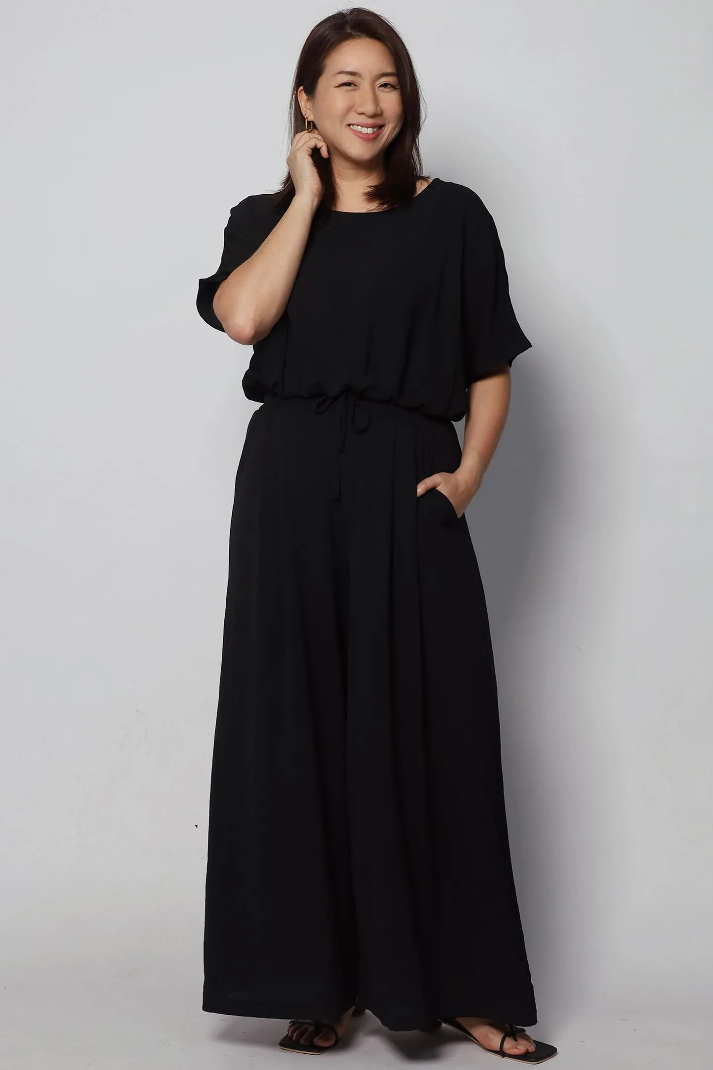 Chill Wear Doona 2 in 1 Top and Pants Set in Black