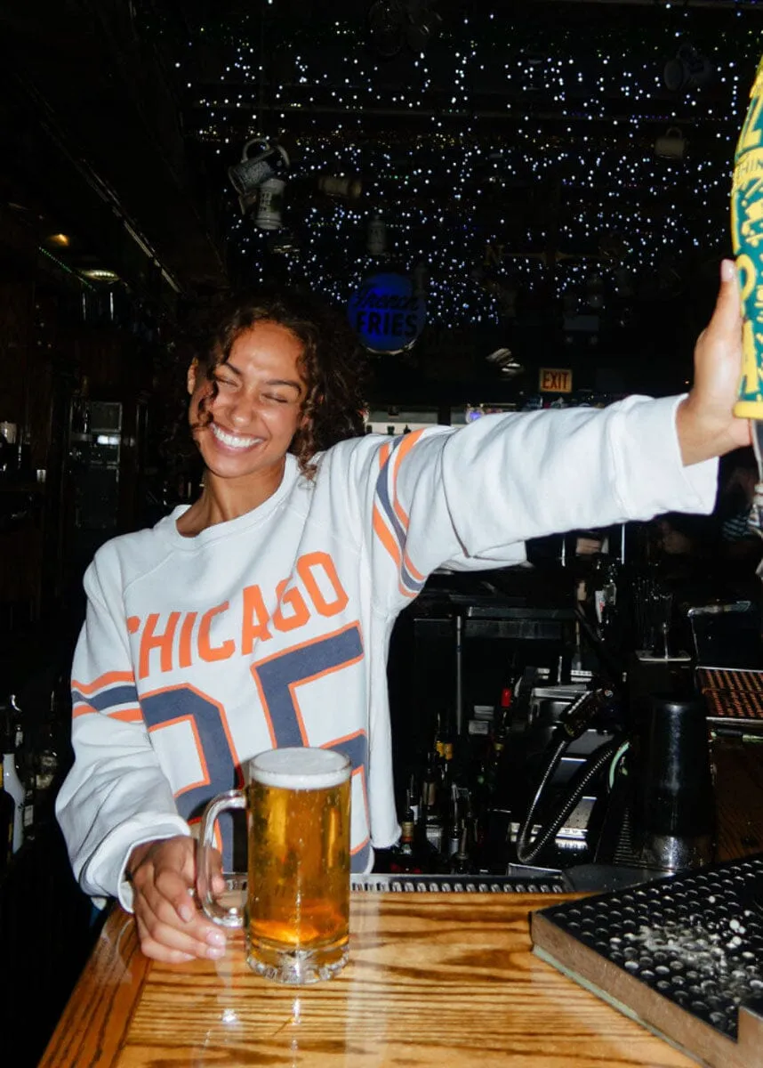 Layered Chicago 85 Crop Crewneck - White