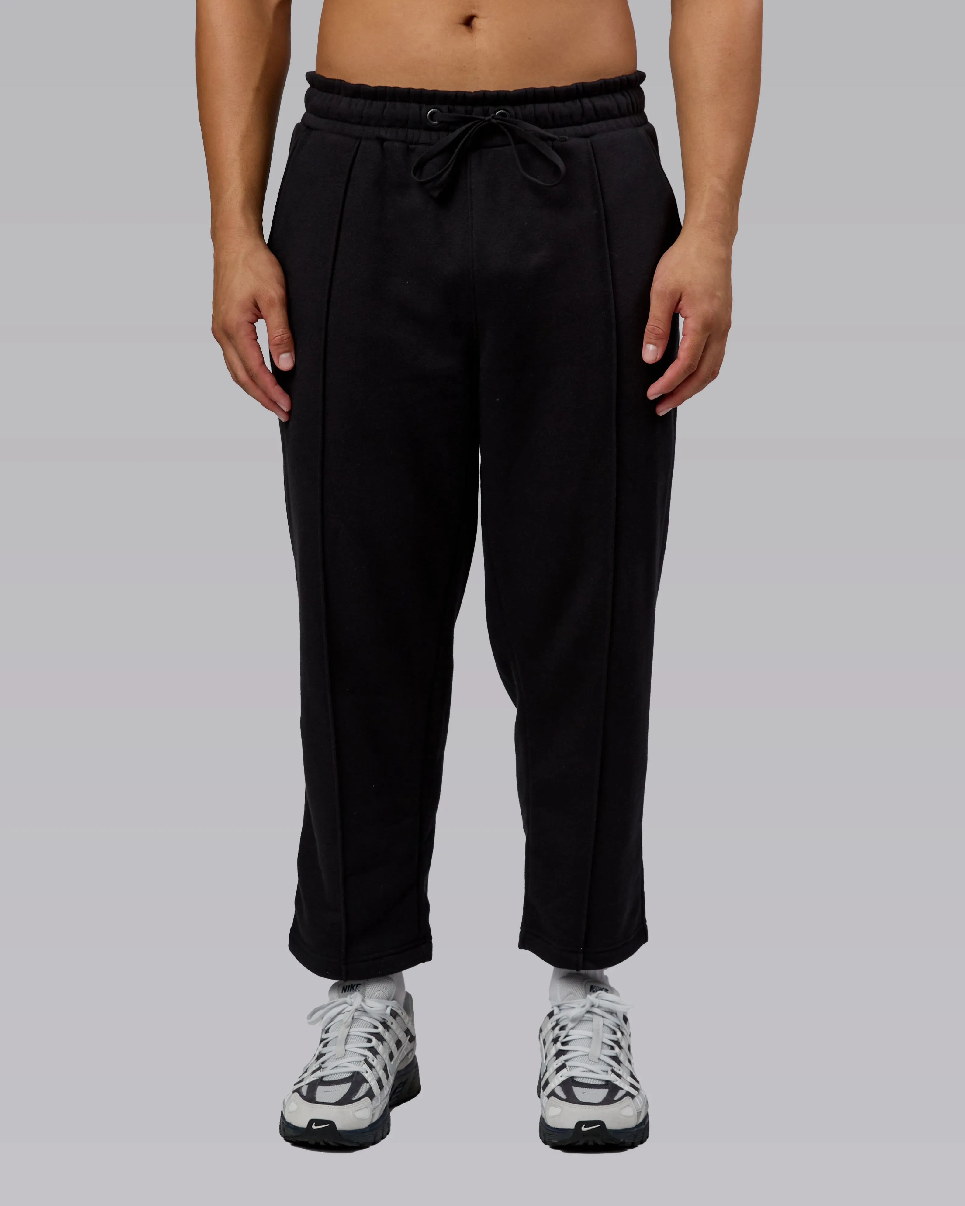 Active Training Shorts Relaxed Comfort Urban Cropped Track Pant - Black
