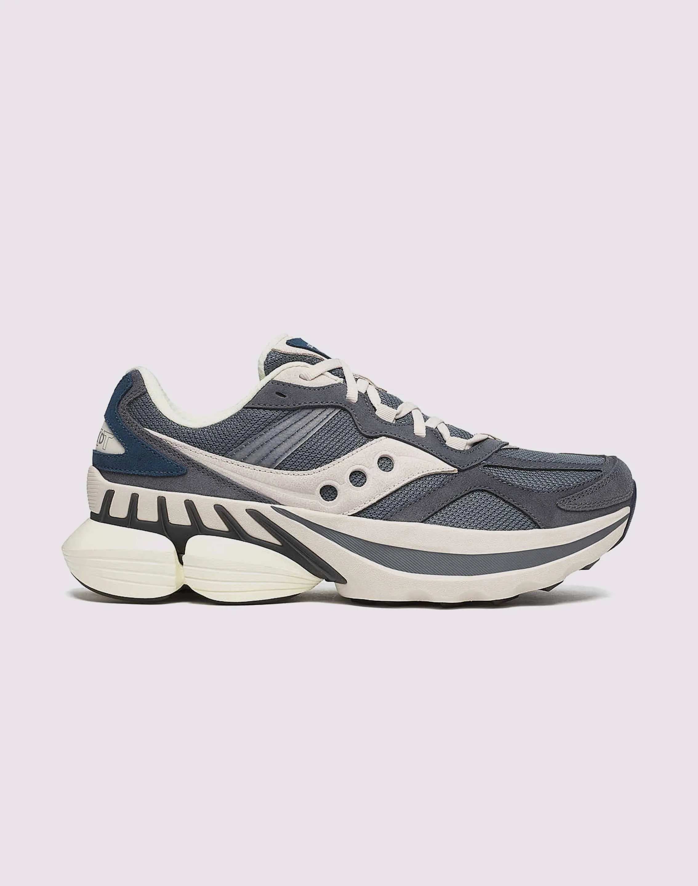 Saucony Grid NXT Suede superior - craftsmanship