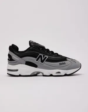 half - marathoning running shoes with memory foam New Balance 1000