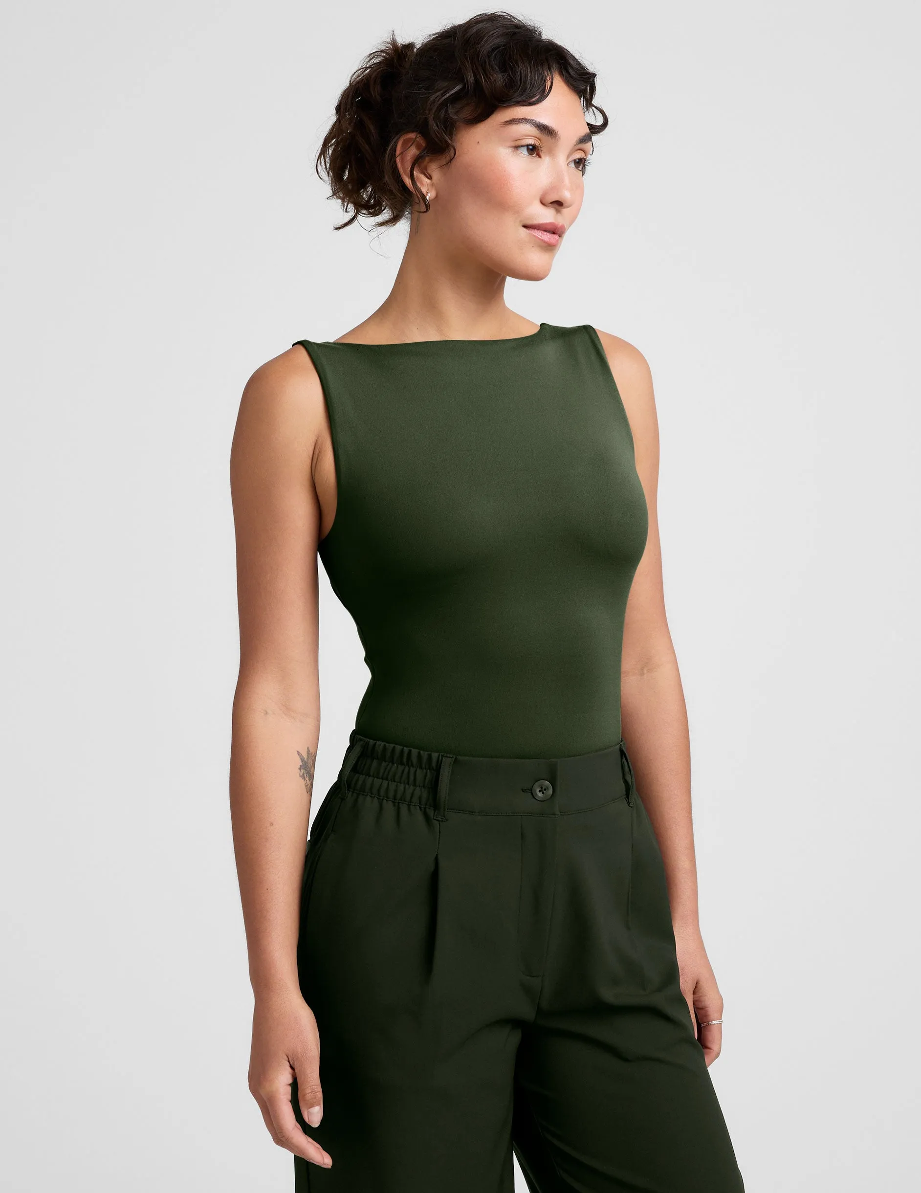 Tagless Neck Yarn Dyed Fabric Eclipse Open Back Tank