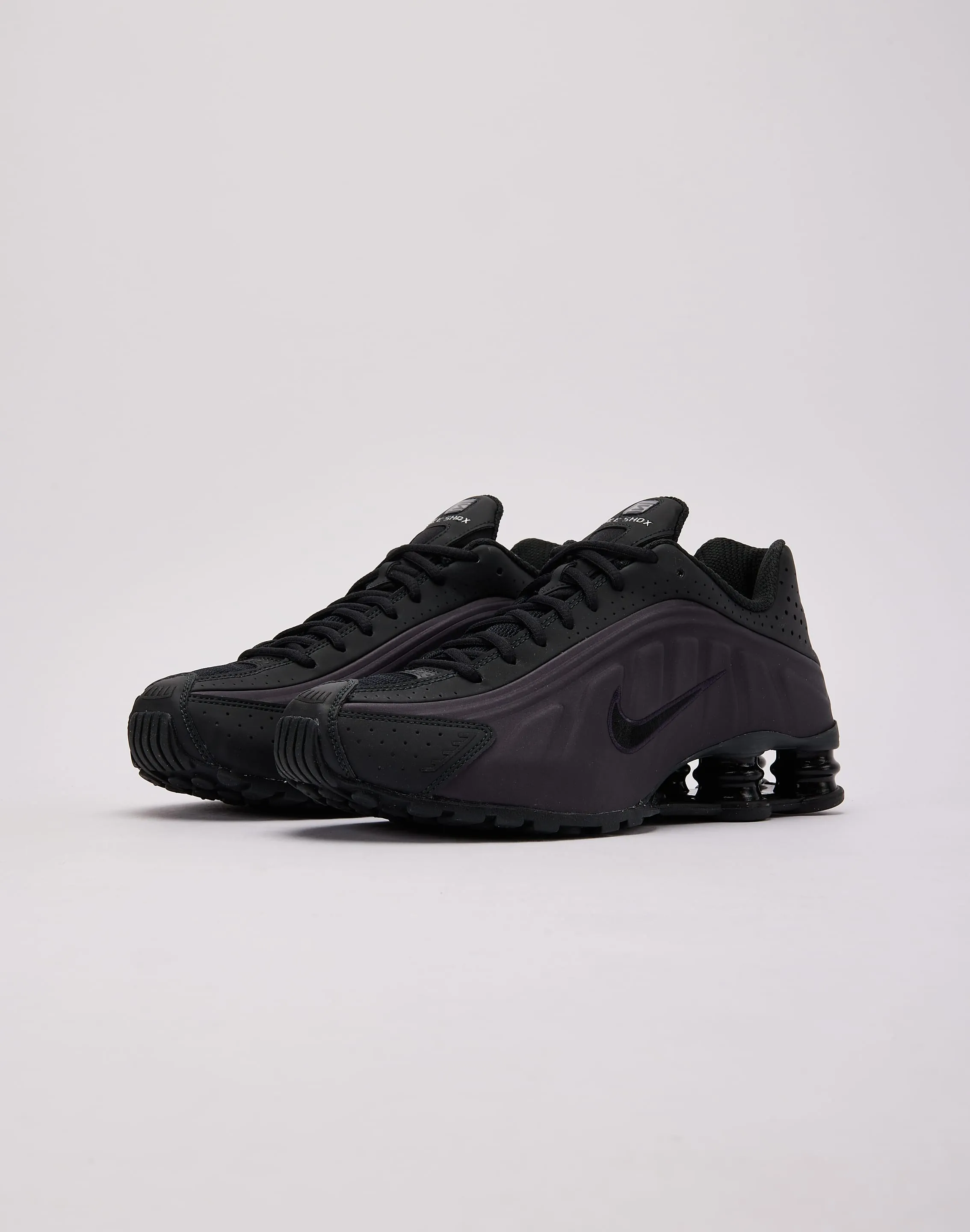 Flexible Construction Nike Shox R4