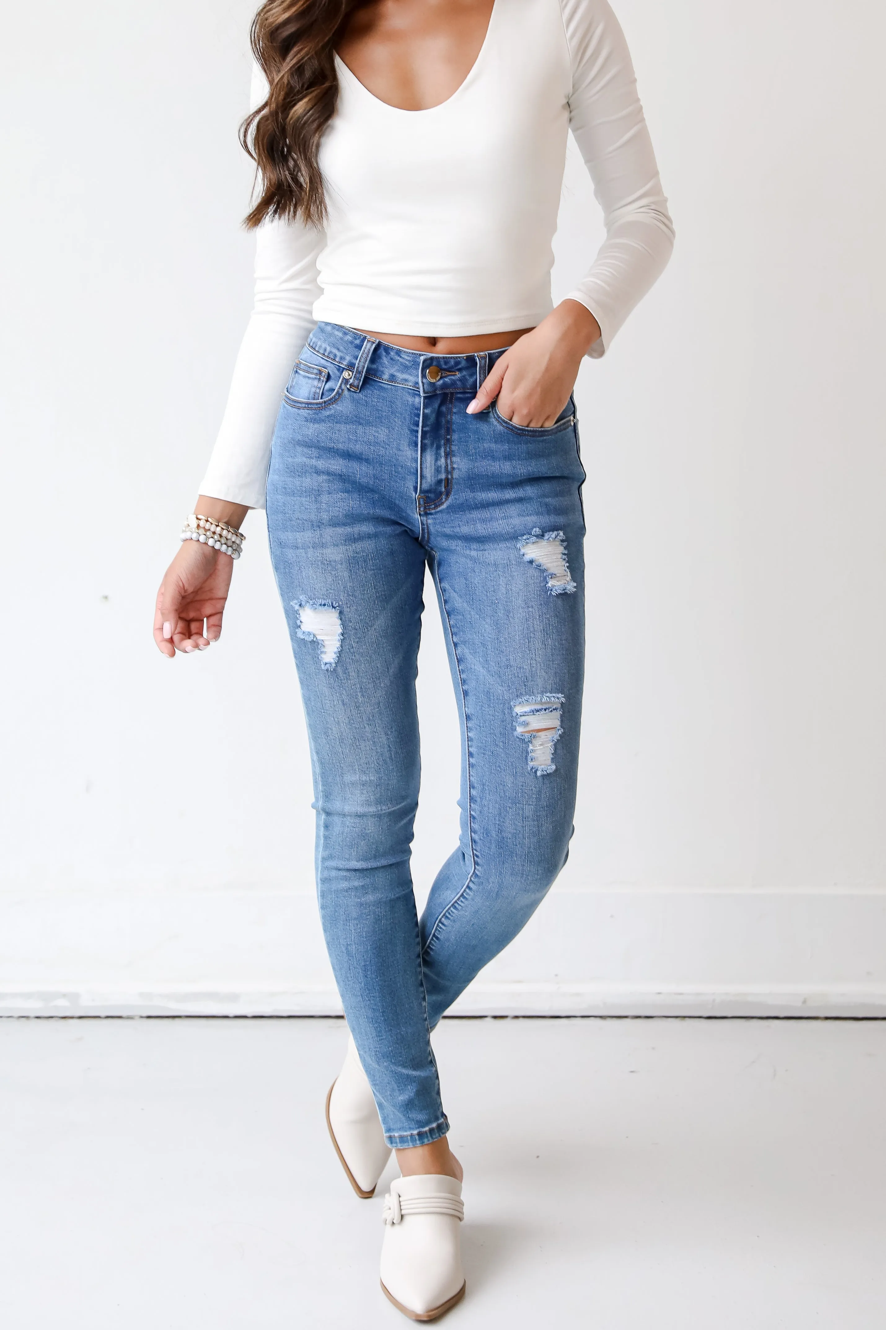 Beach Day Breathable FINAL SALE - Just Chilling Distressed Skinny Jeans
