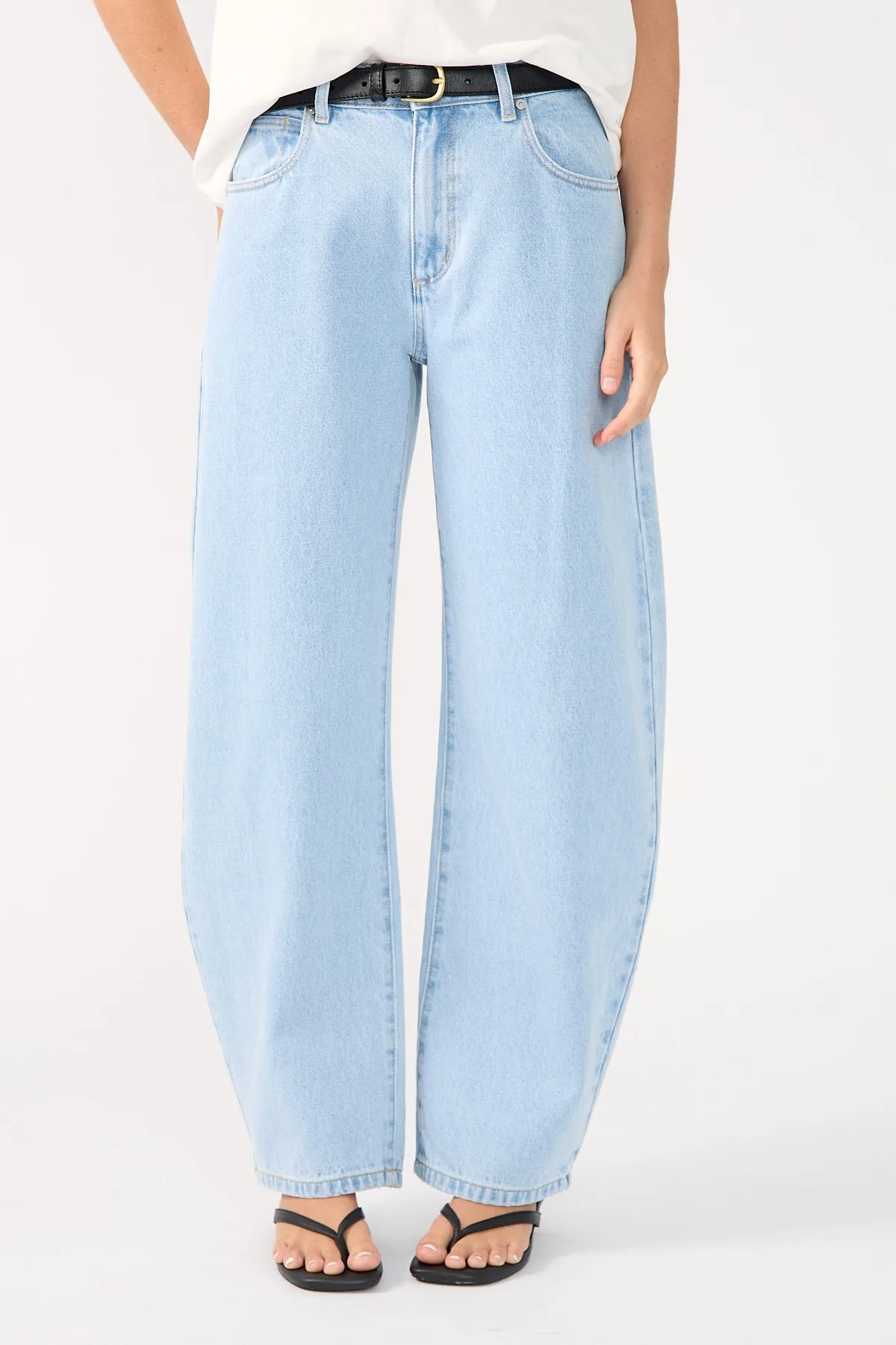 Traveler Gear Sustainable Abrand 95 Barrel Jean Kendall