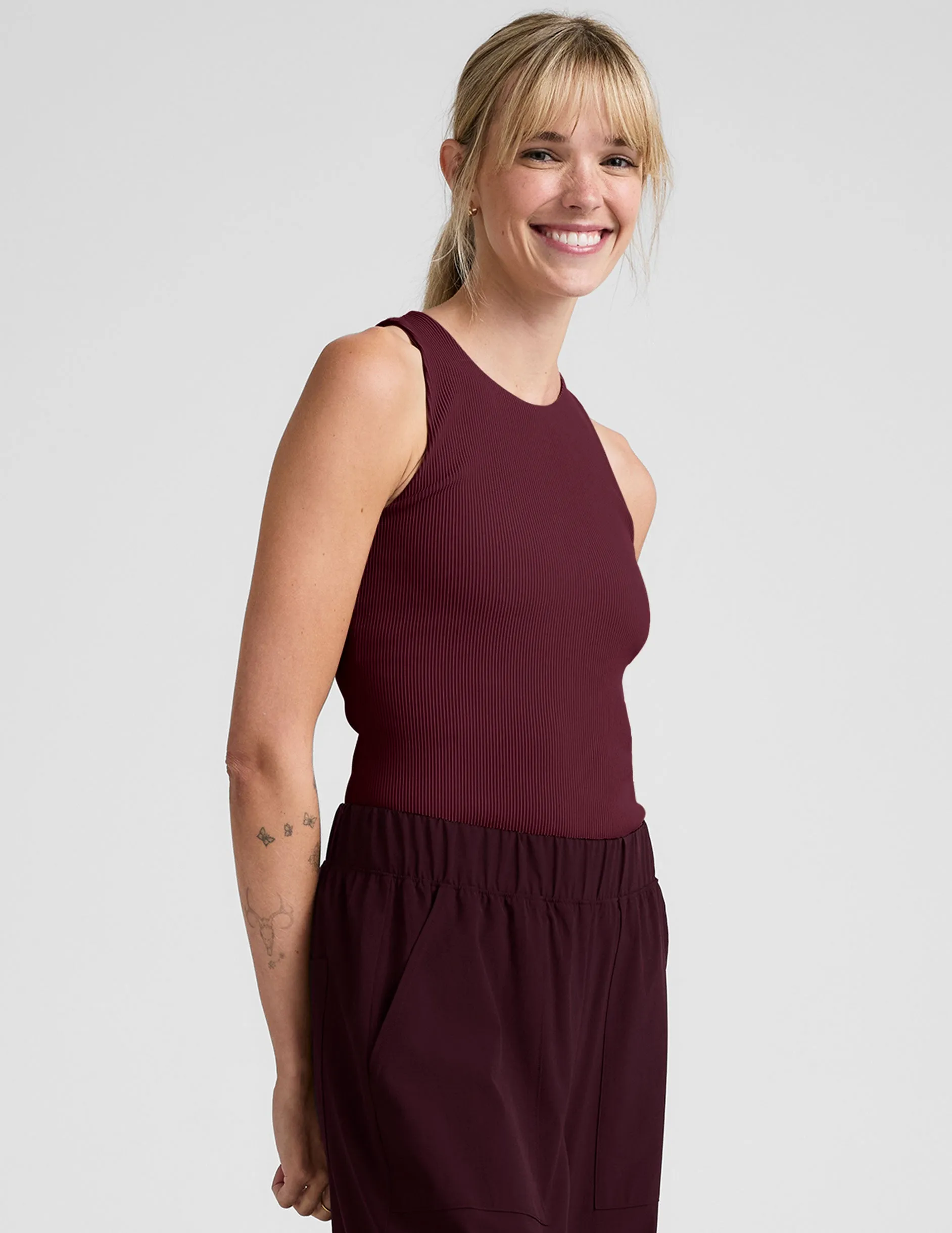 Refocus Ribbed Classic Tank year - round use