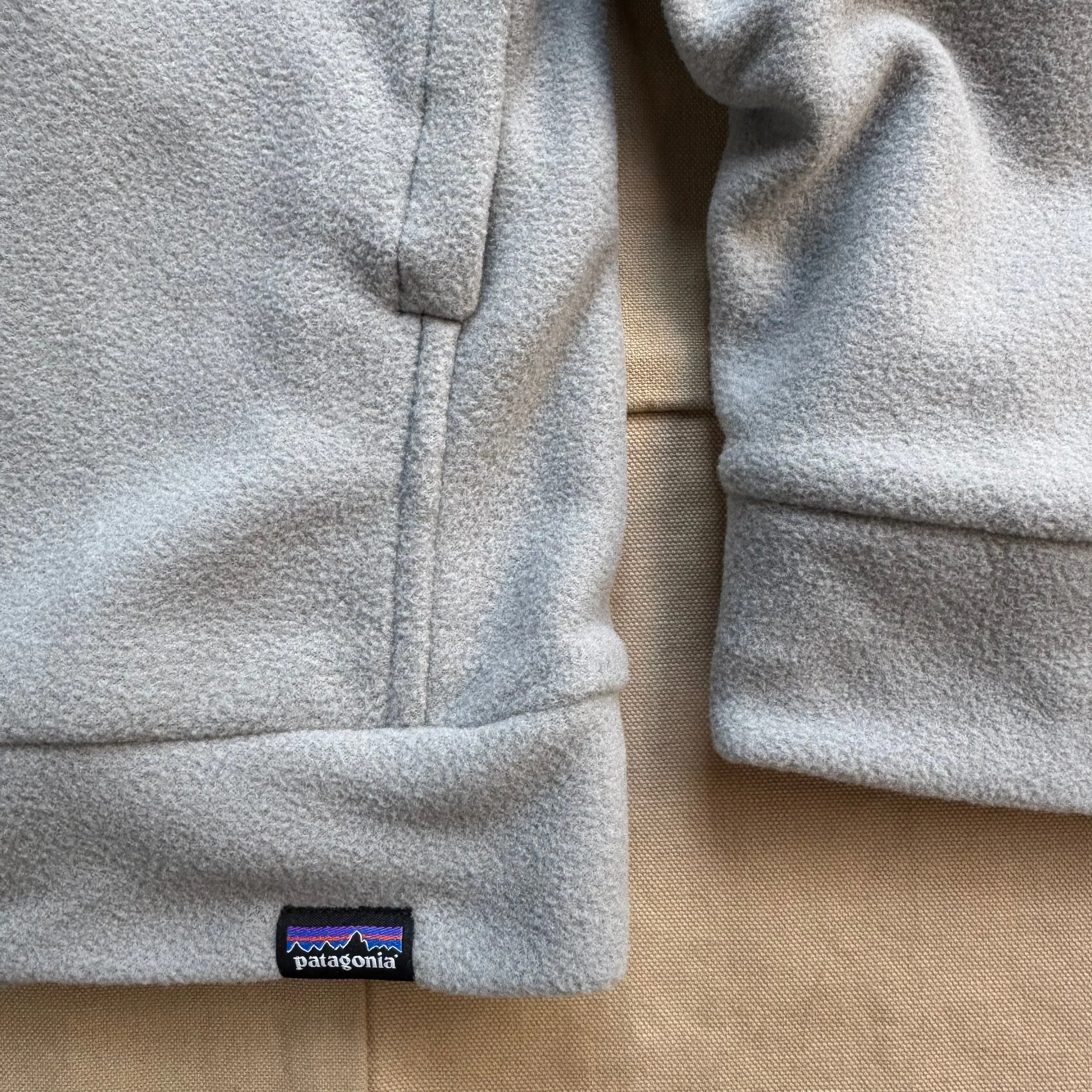 right for running Men's Micro D Hoodie, Feather Grey