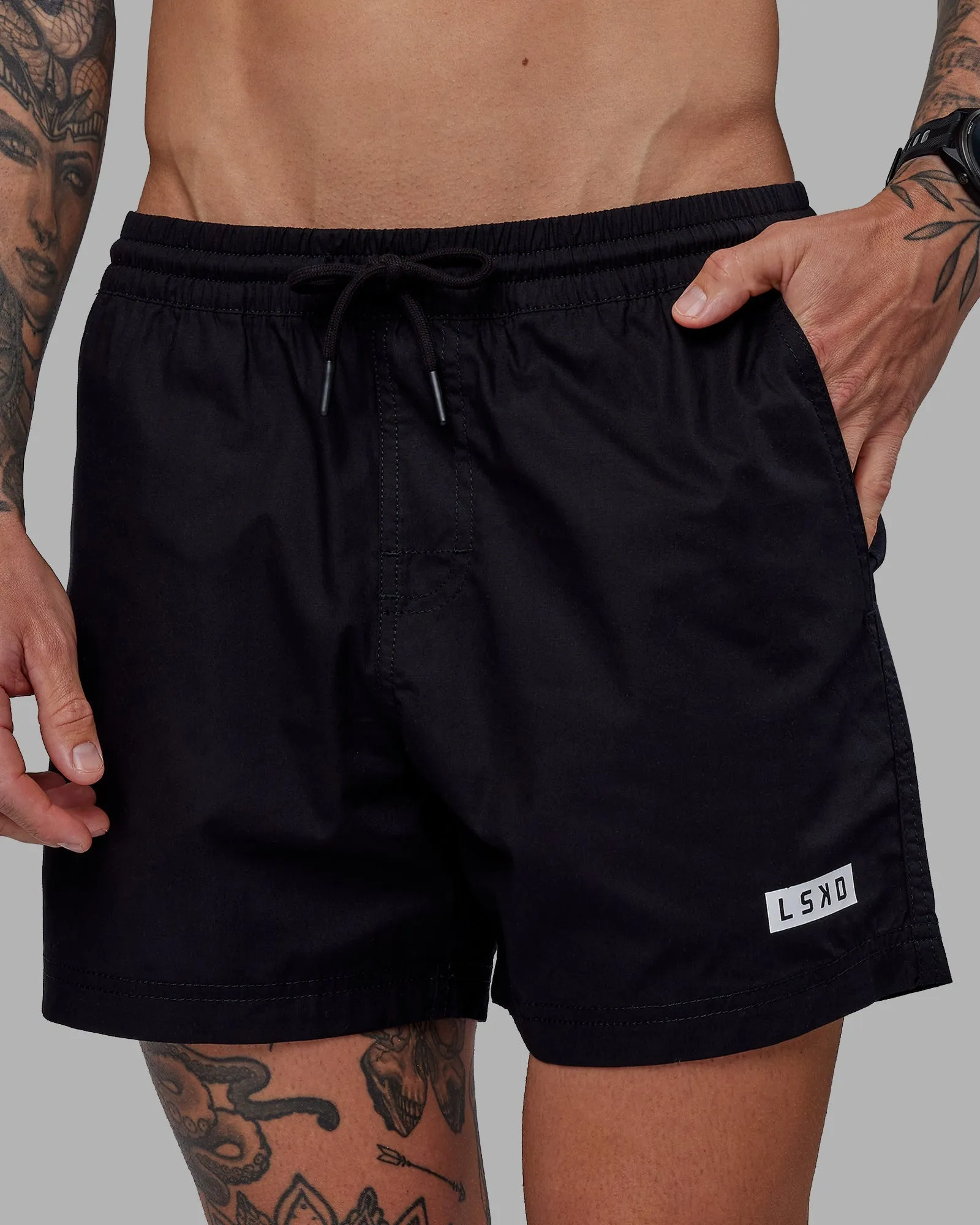 Lightweight Material campers Daily 5" Short - Black-White