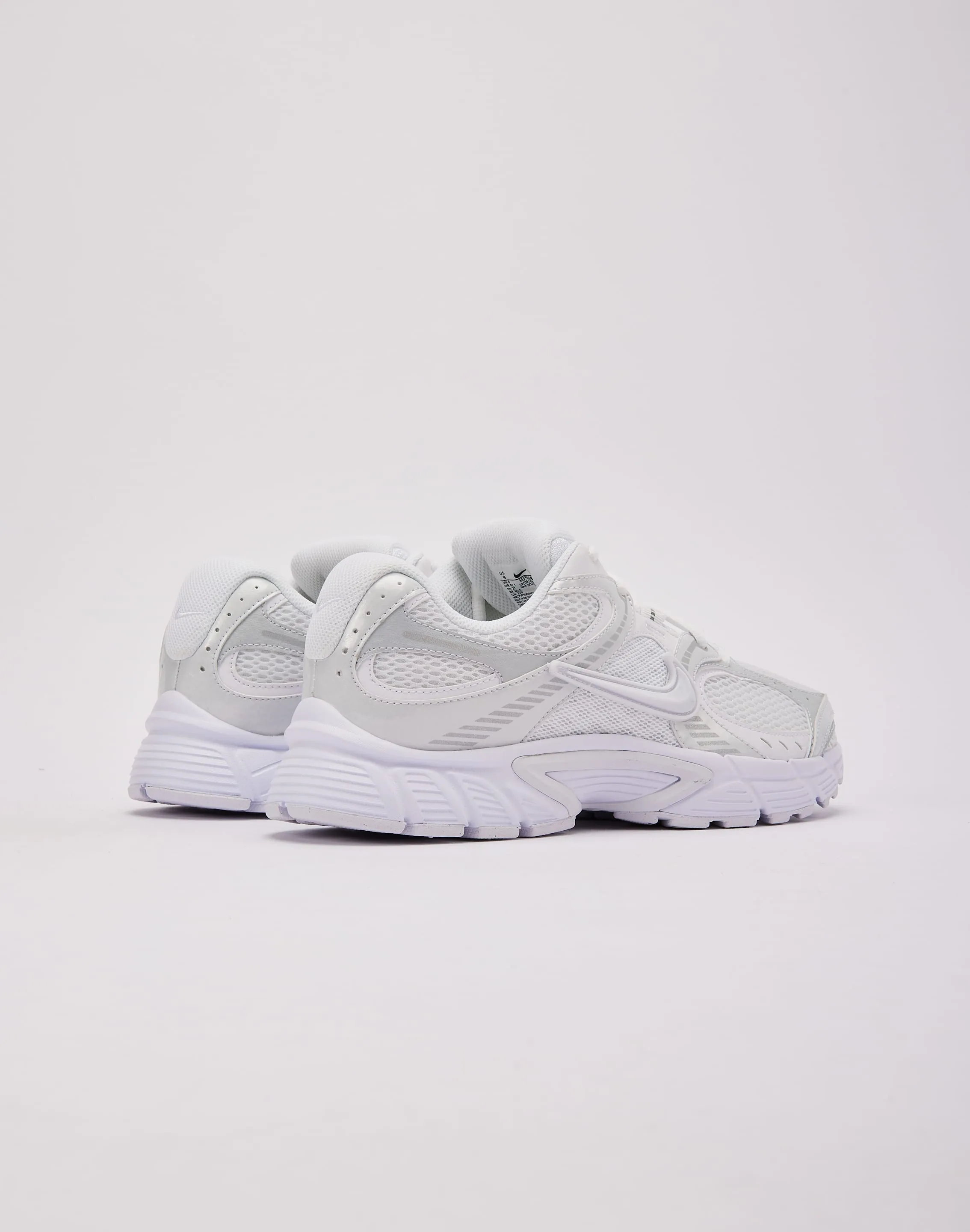 Nike V5 RNR 3D Knit Construction