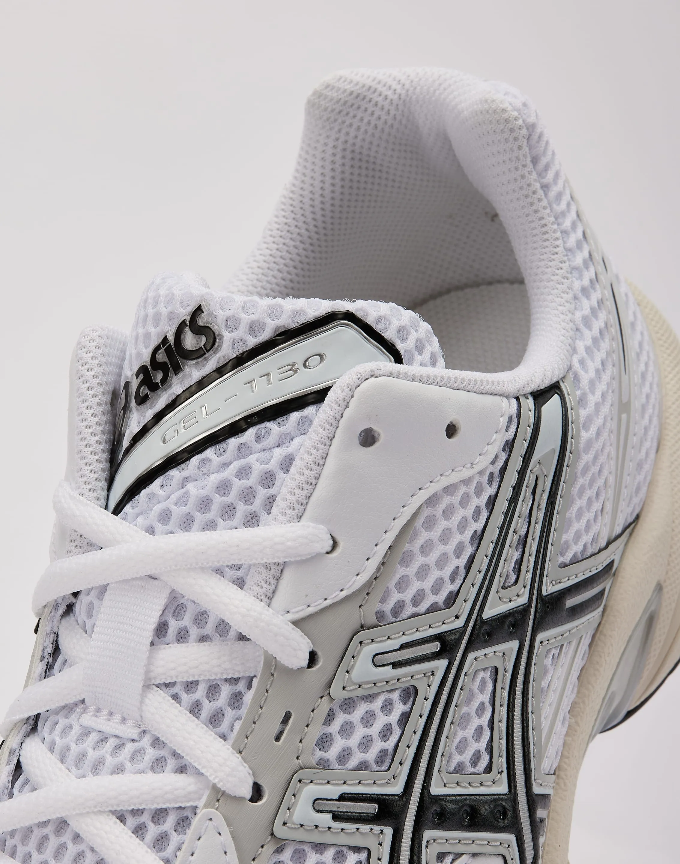 Asics GEL-1130 competitive running shoe function