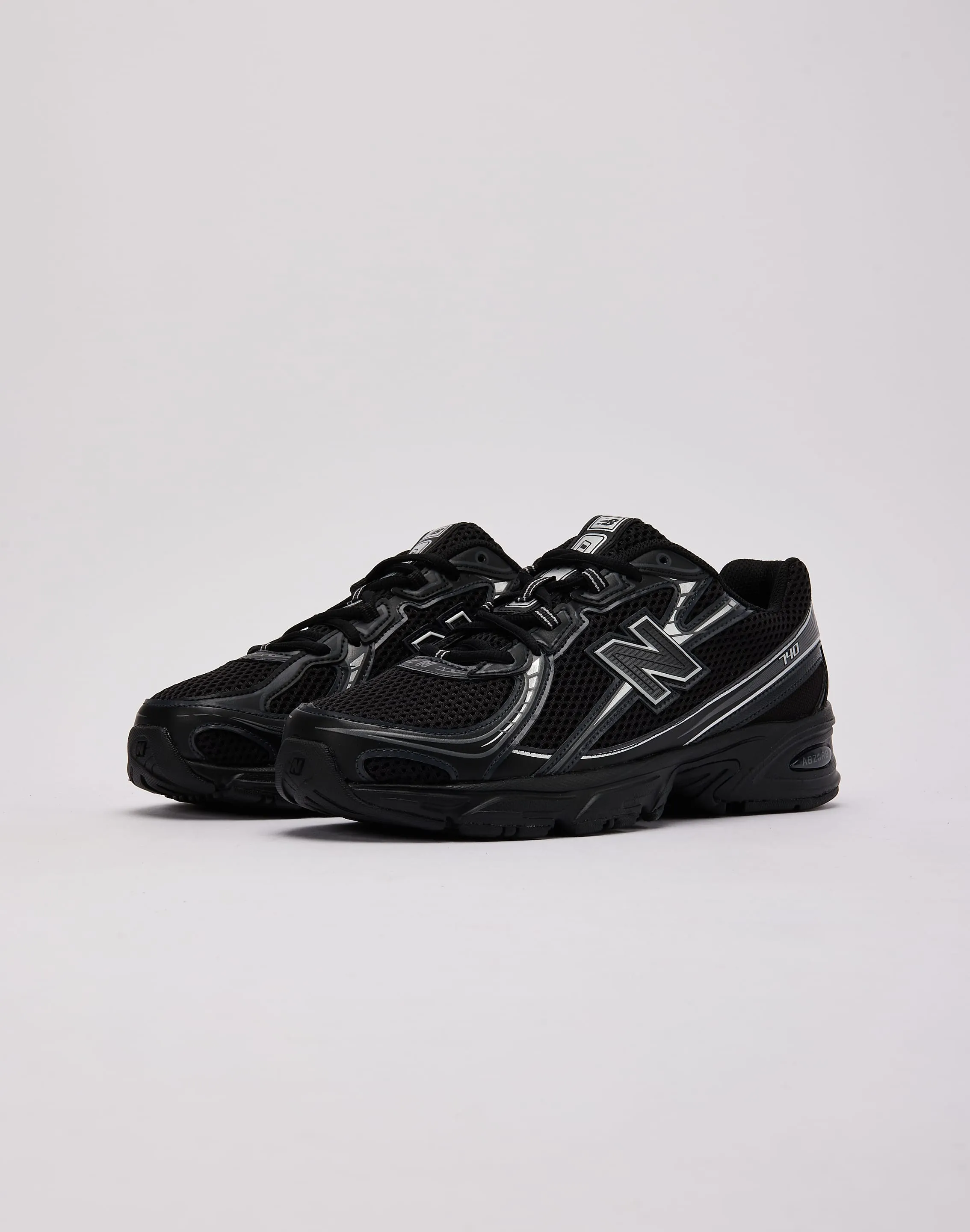 New Balance 740 synthetic leather shoe feature