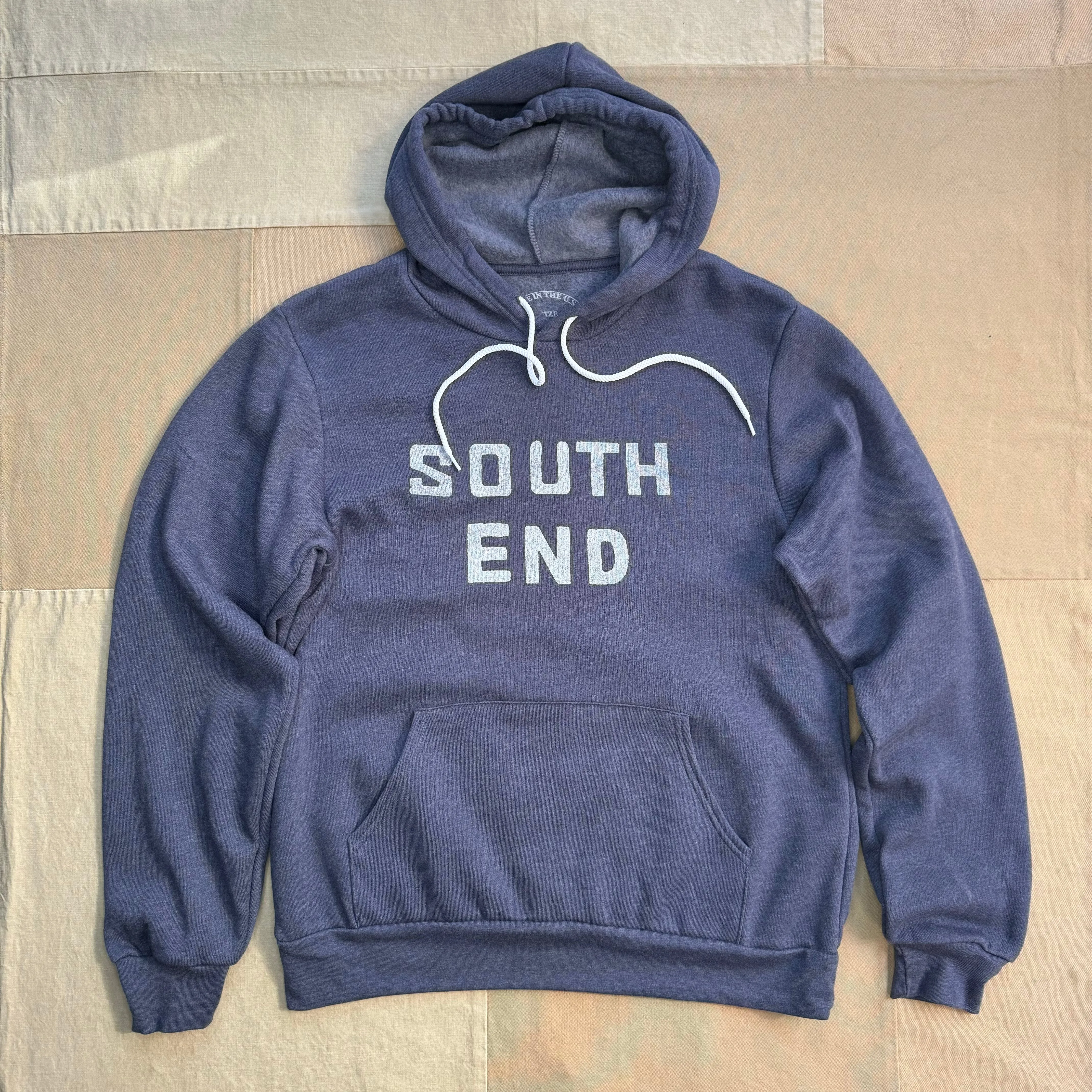 South End Pullover Hoodie, Navy Thin good for weekends