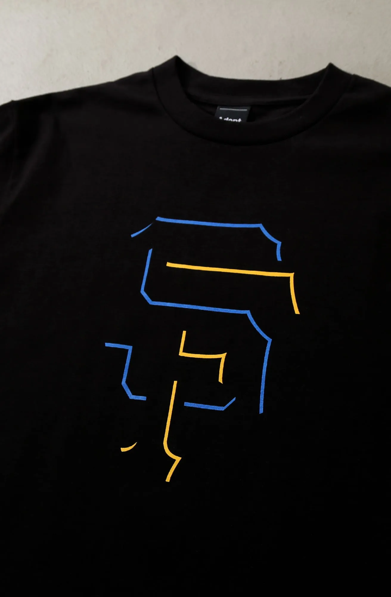 Picnic Outdoor Smart SF Eclipse (Men's Black/Royal Tee)