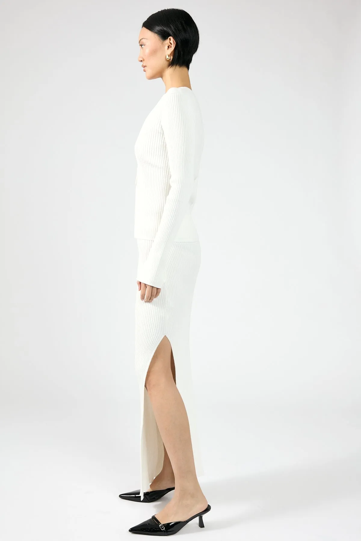 Outdoor Outfit Perfect Stranger Kait Knit Midi Slip Skirt Off White
