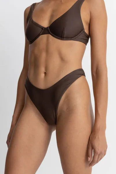 Rhythm Classic Hi Cut Bottom-Chocolate Ultrasonically Welded Seams