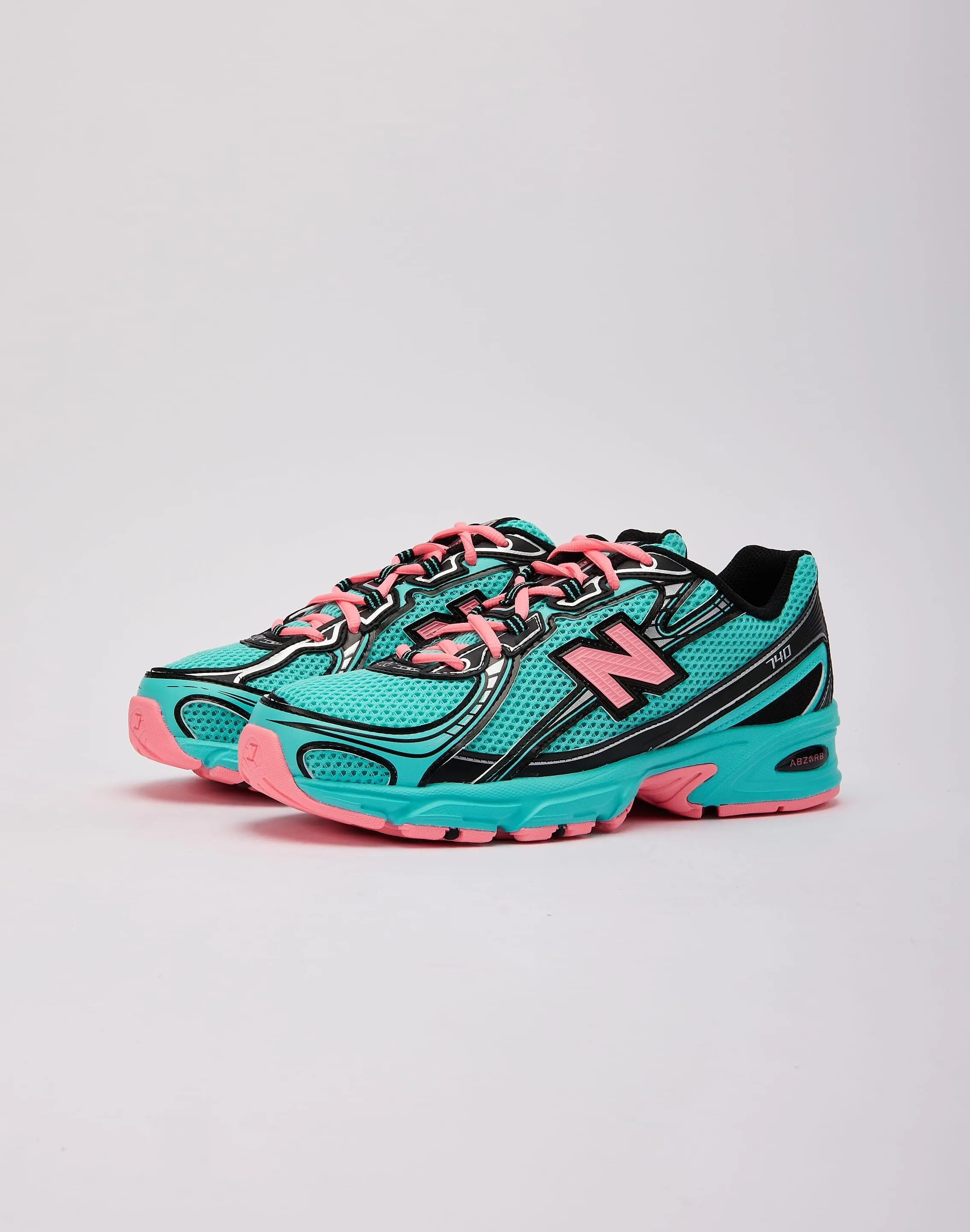 padded shoes New Balance 740