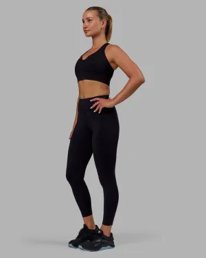 Elite High-Rise 7/8 Legging Pockets - Black Sporty Look Body-Hugging Design