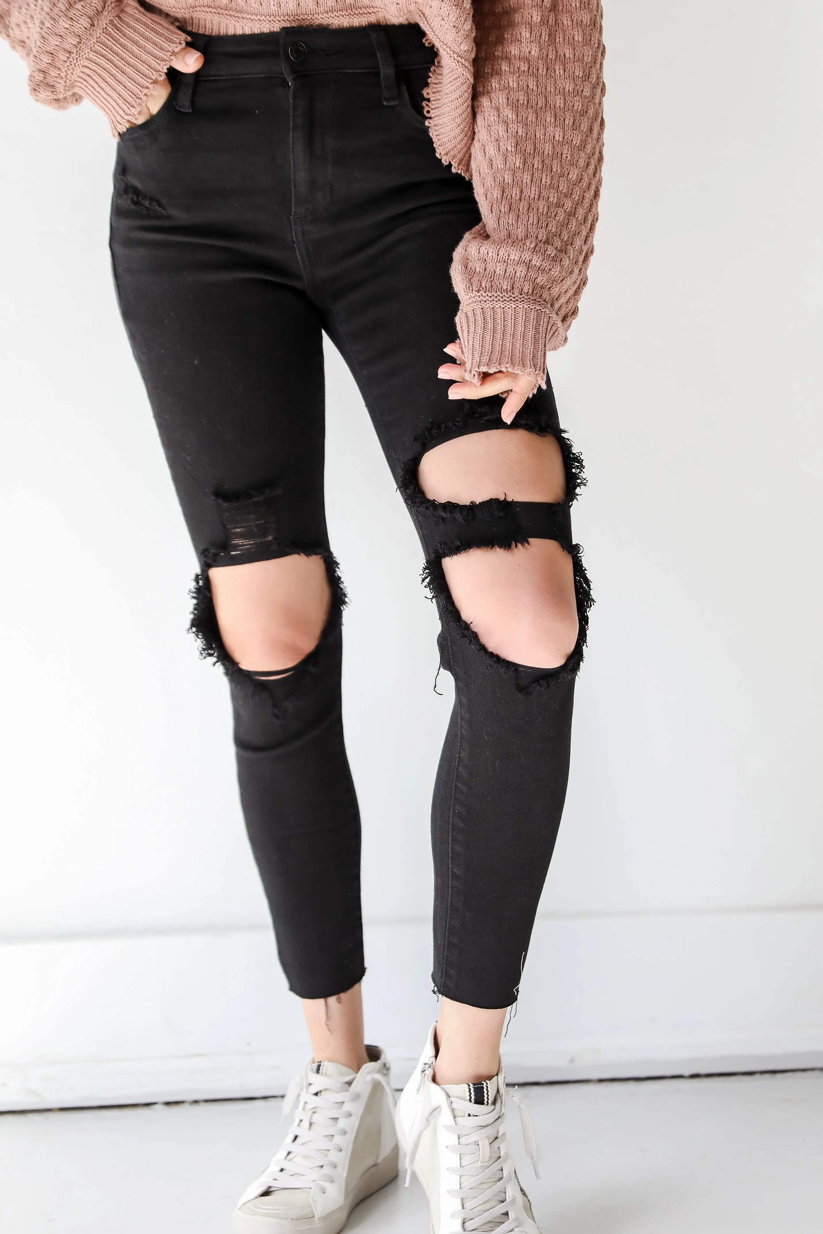 Casual Staple Unisex Wear Elegant Vintage Lover FINAL SALE - Practice Makes Perfect Black Distressed Skinny Jeans
