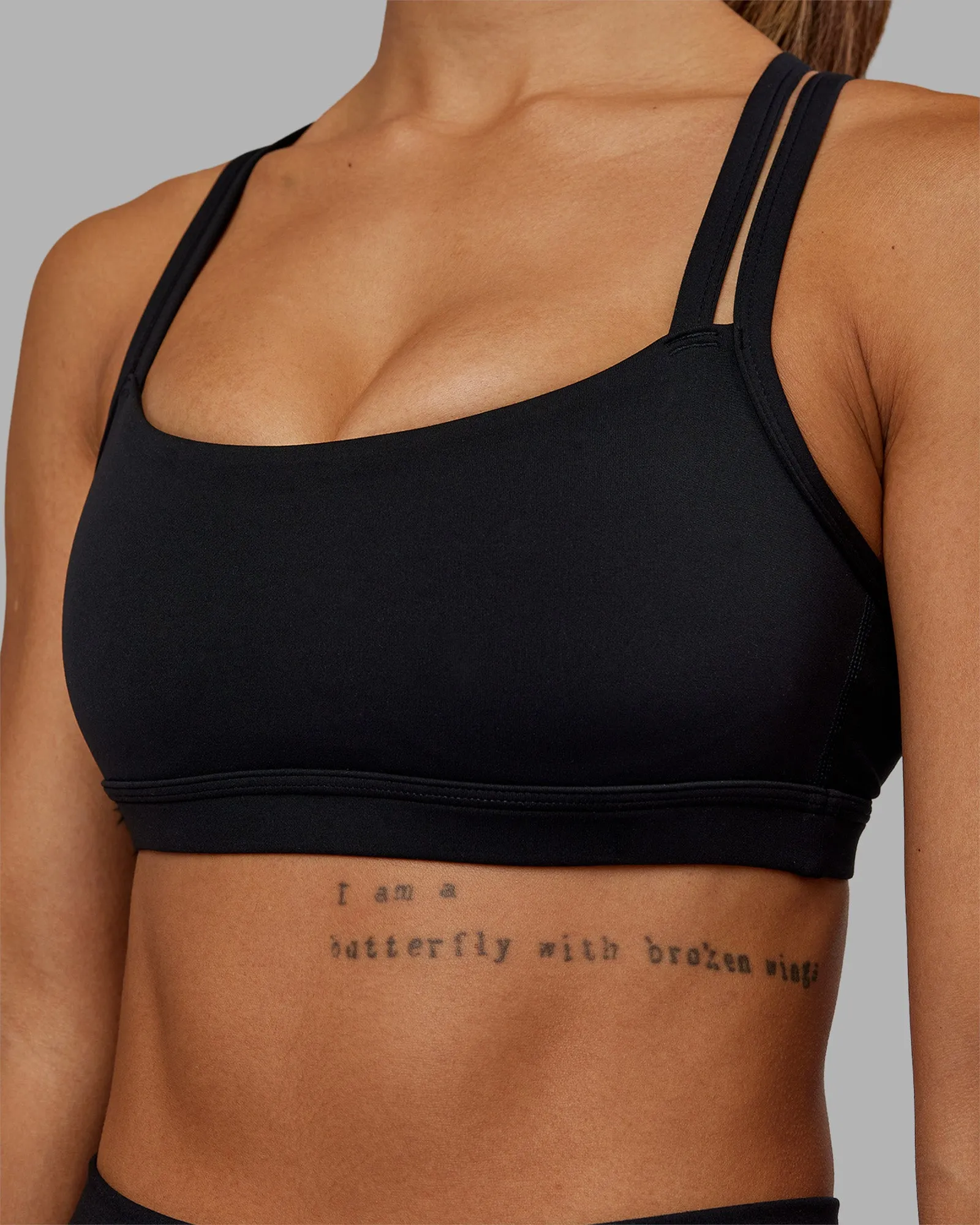 Velocity Sports Bra - Black Seamless Material