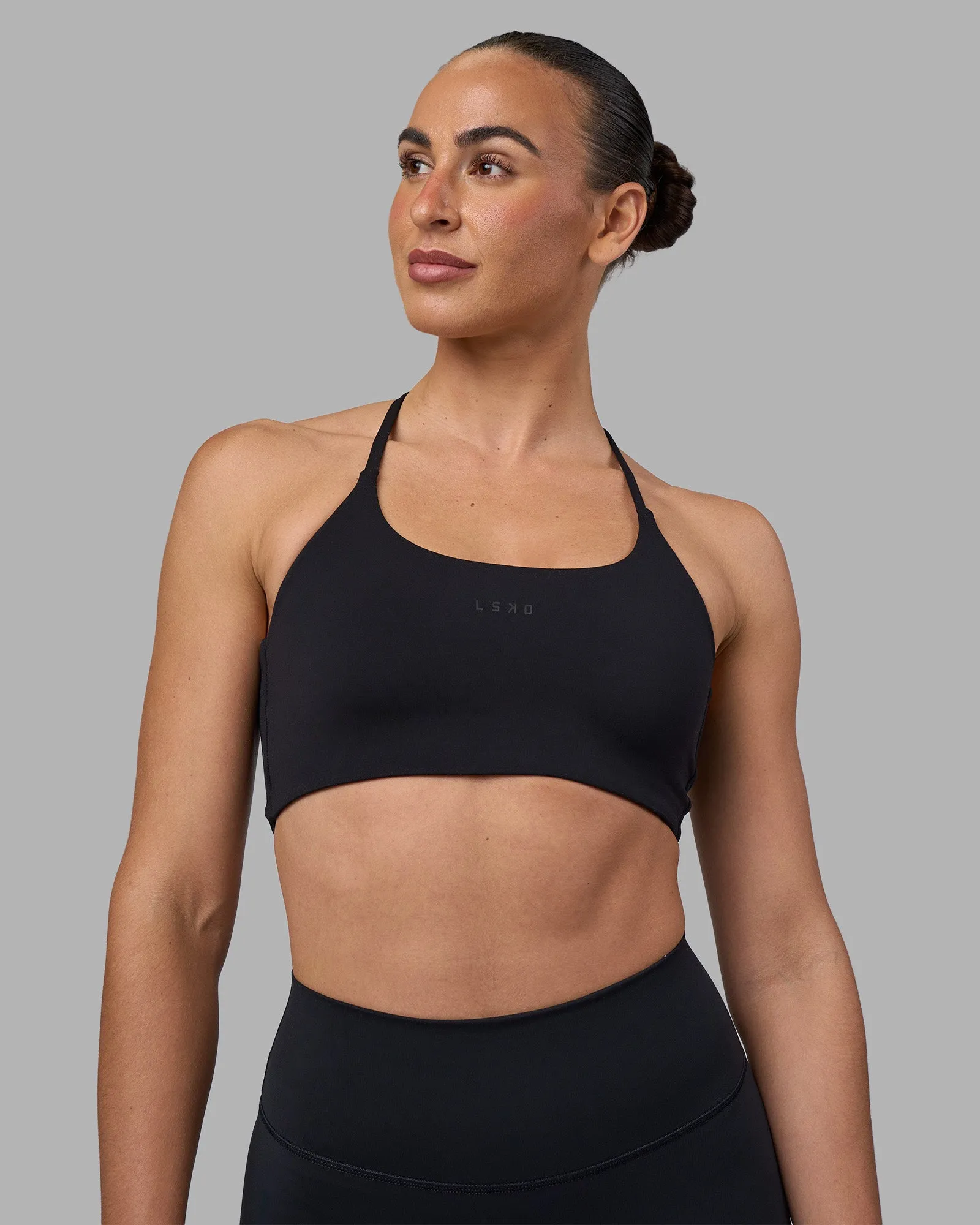Twist Sports Bra - Black Backless seams slim fit