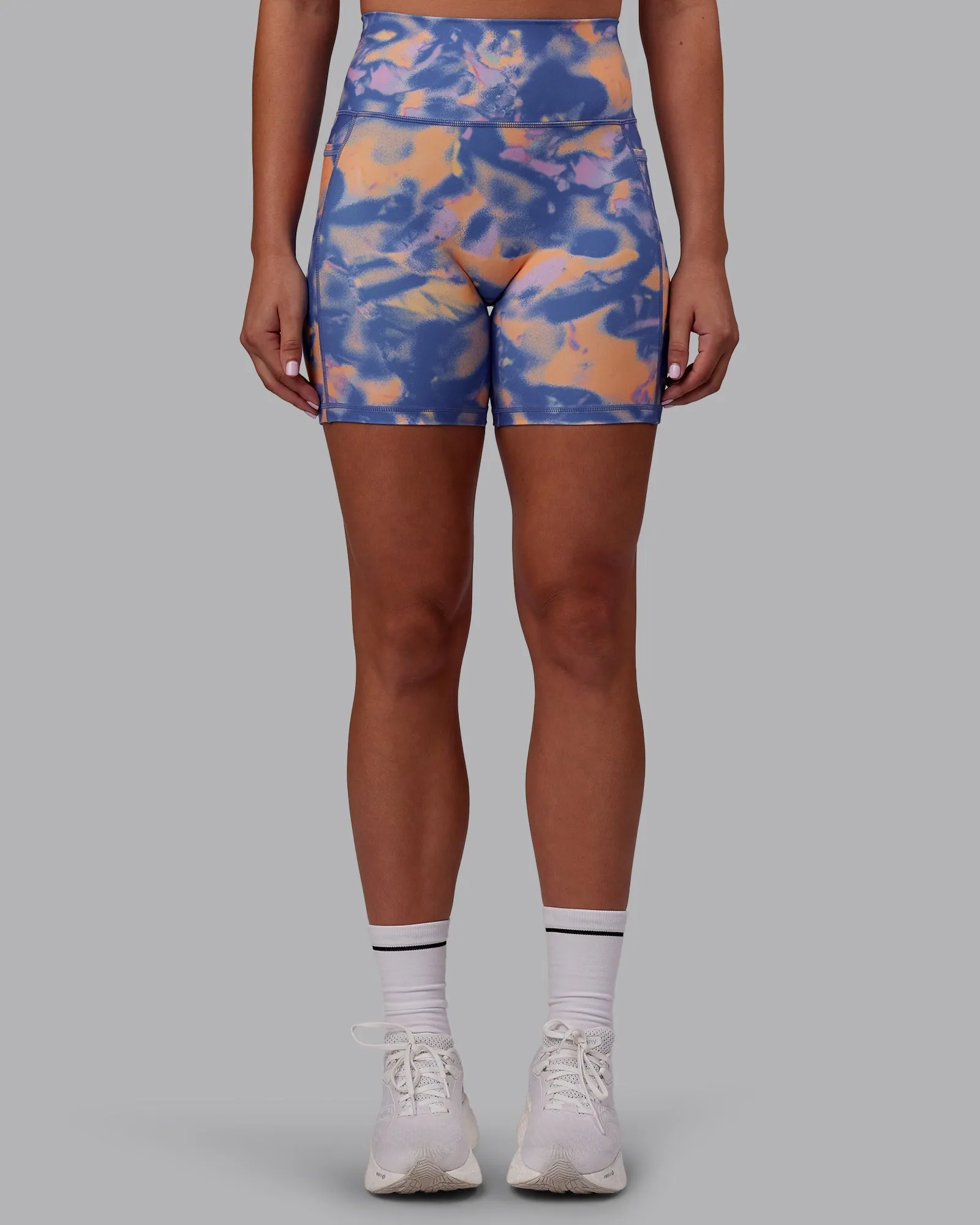 Fusion Ultra High-Rise 6" Short Pockets - Apricot Mist Ergonomic Curved Seams Chill Comfort