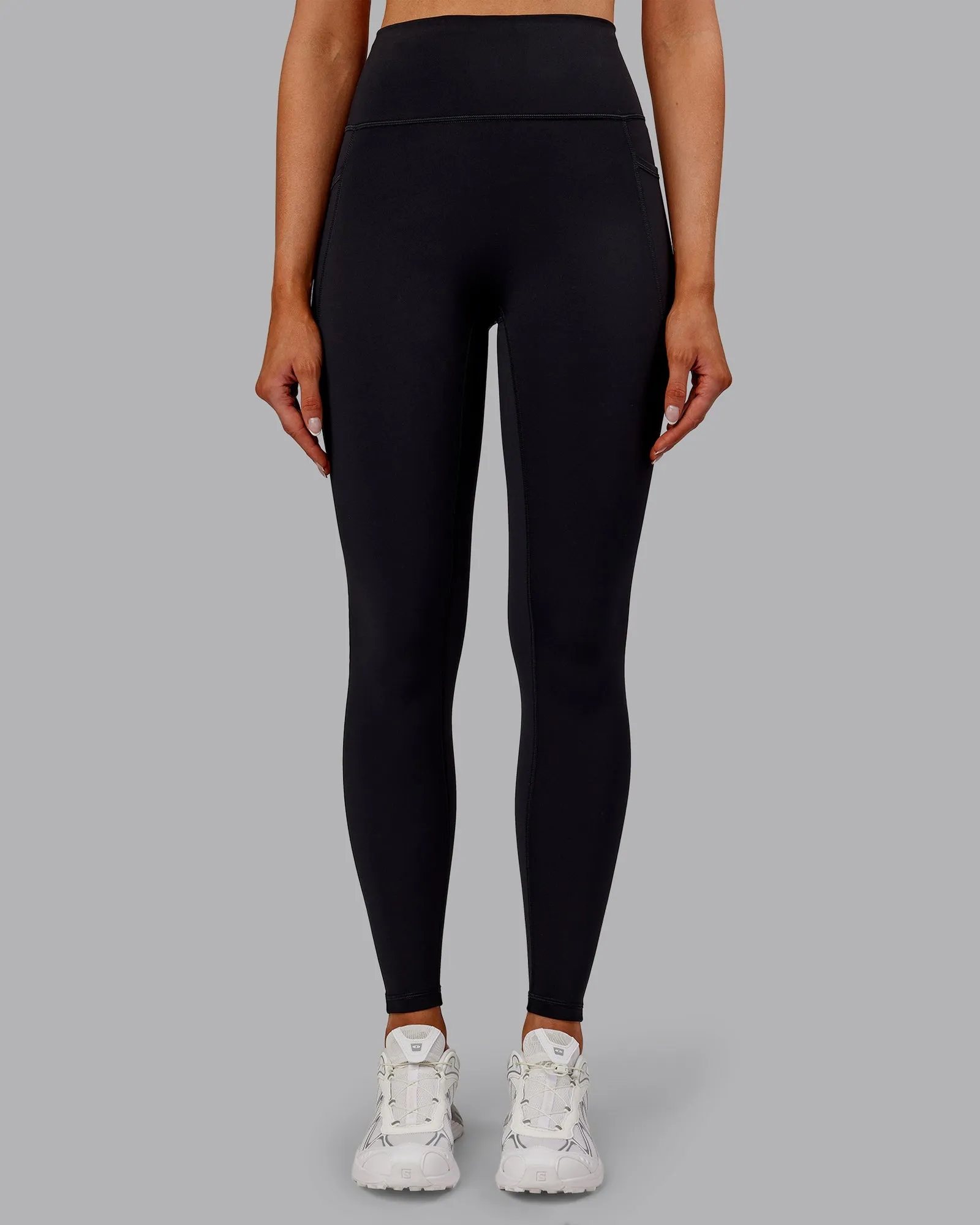 Travel Enthusiast Stretch Fit Trend Seeker Airport Travel Fusion Thermal Ultra High-Rise Full Length Legging Pockets - Black