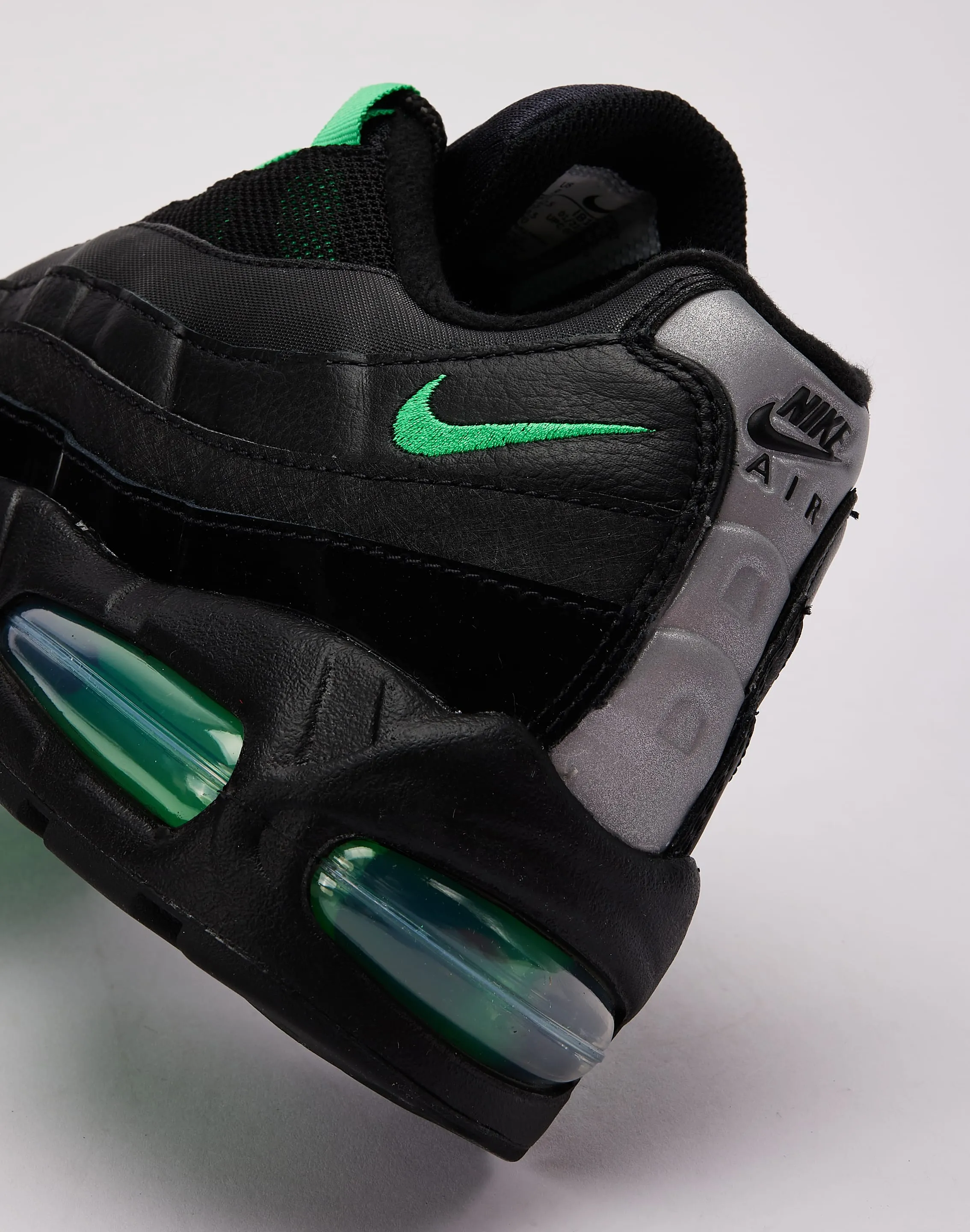 Nike Air Max 95 OG running in private tracks shoes