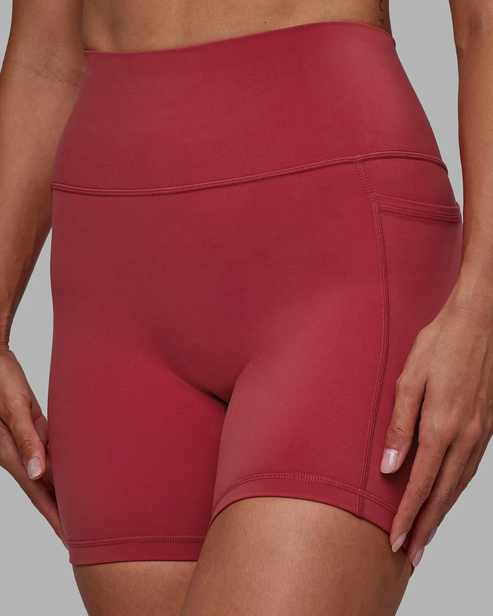 fade - resistant Fusion Ultra High-Rise 6" Short Pockets - Claret