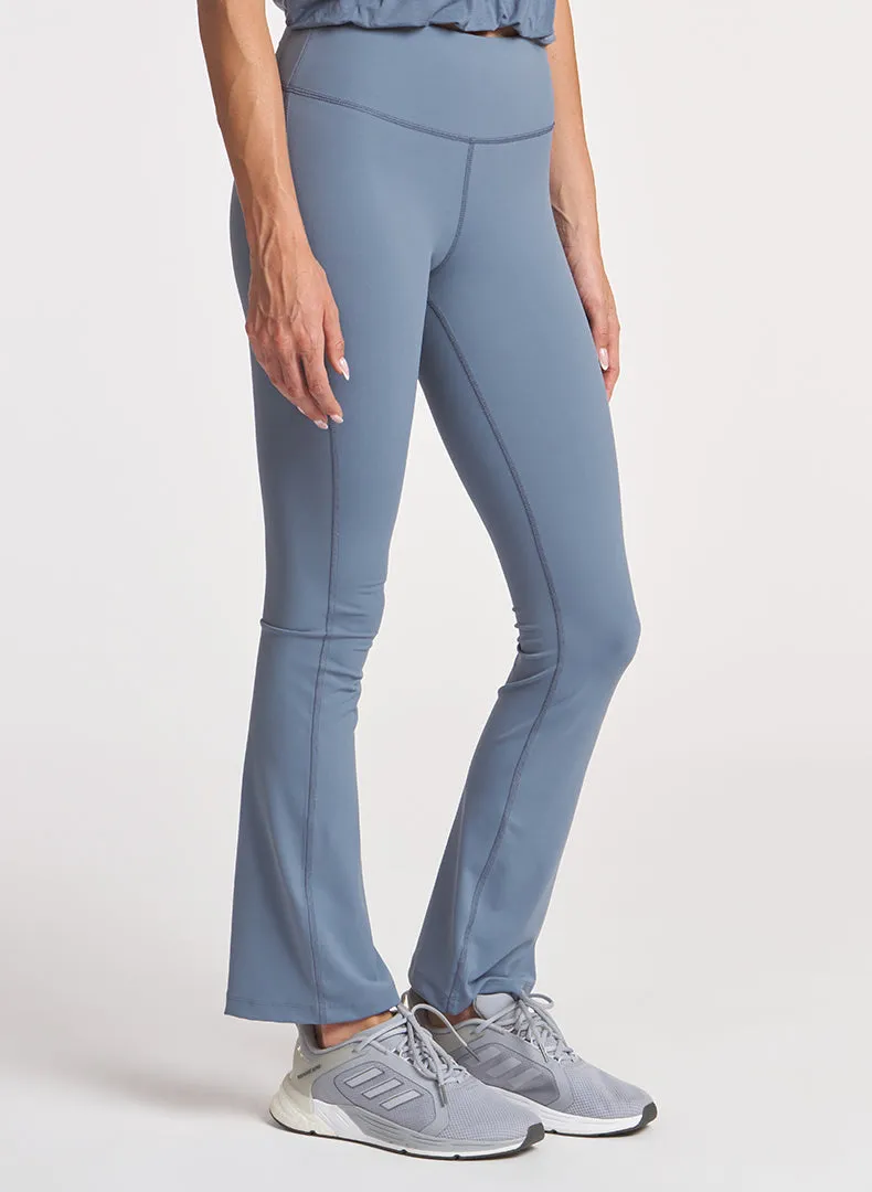 Flexible Design Endure Mini Bootcut Legging