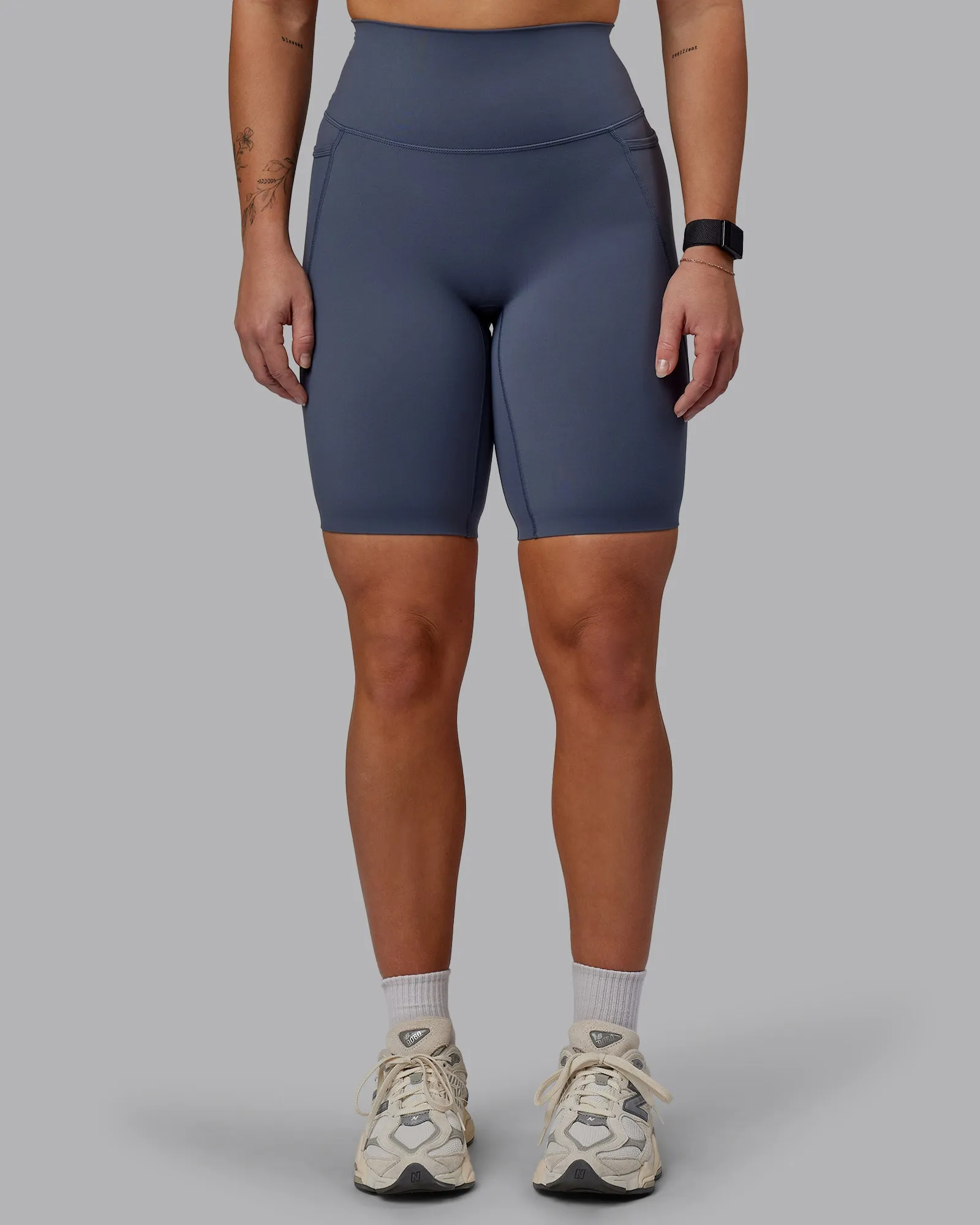 Elixir Ultra High-Rise 9" Short Pockets - Turbulence Comfy Layers Cool Look