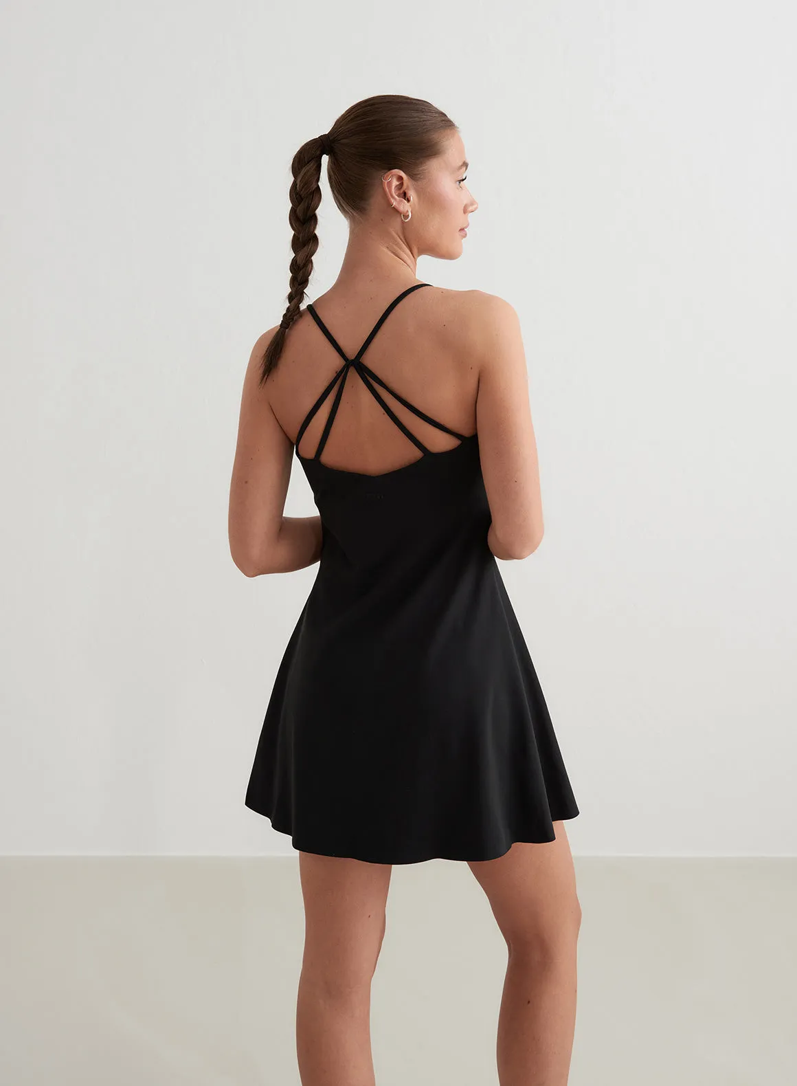 Tiered Design Black Sense Strap Dress
