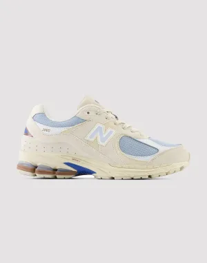 running in rainy weather Enhanced Airflow Design New Balance 2002R