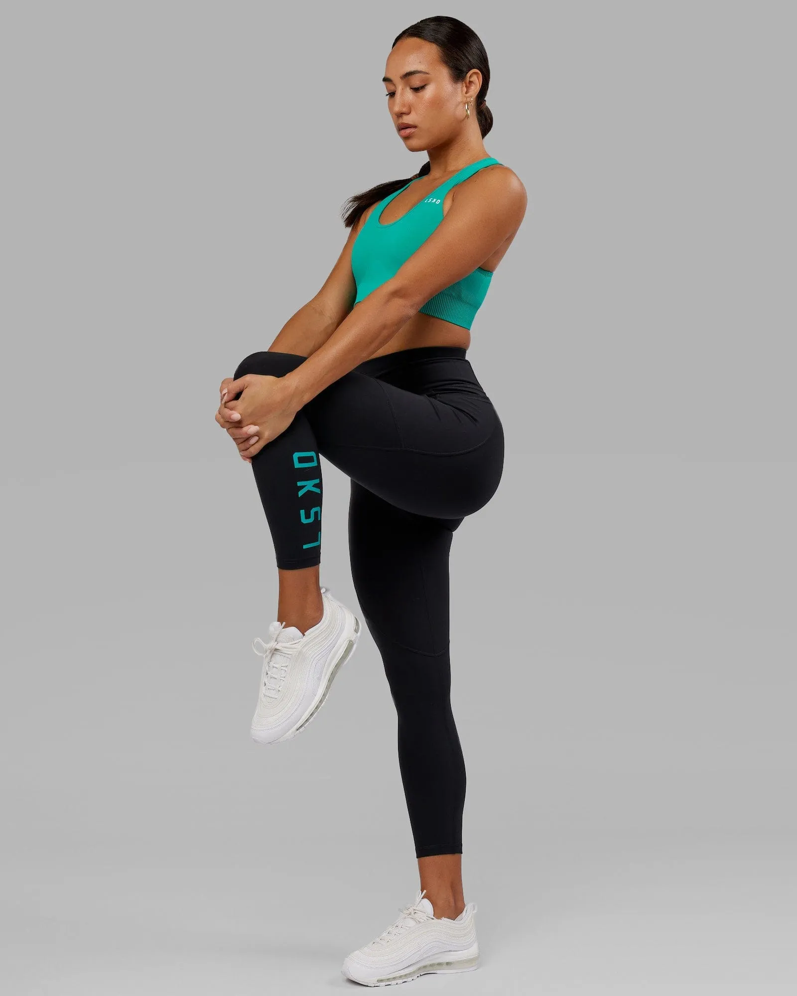 Motion Ease Studio Essential Rep Ultra High-Rise 7/8 Legging Pockets - Black-Hyper Teal