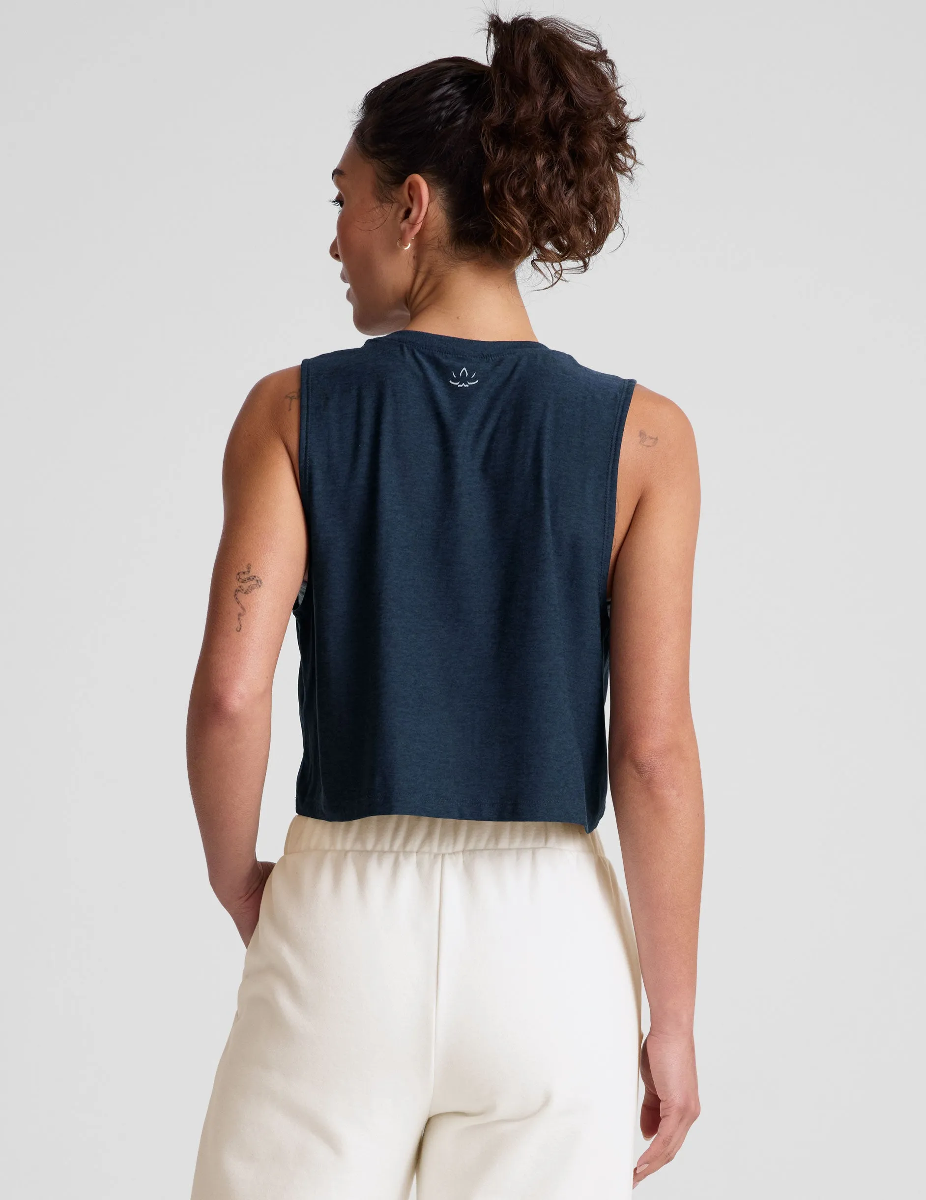 Featherweight Minimal Cropped Tank low end Quick Coolness