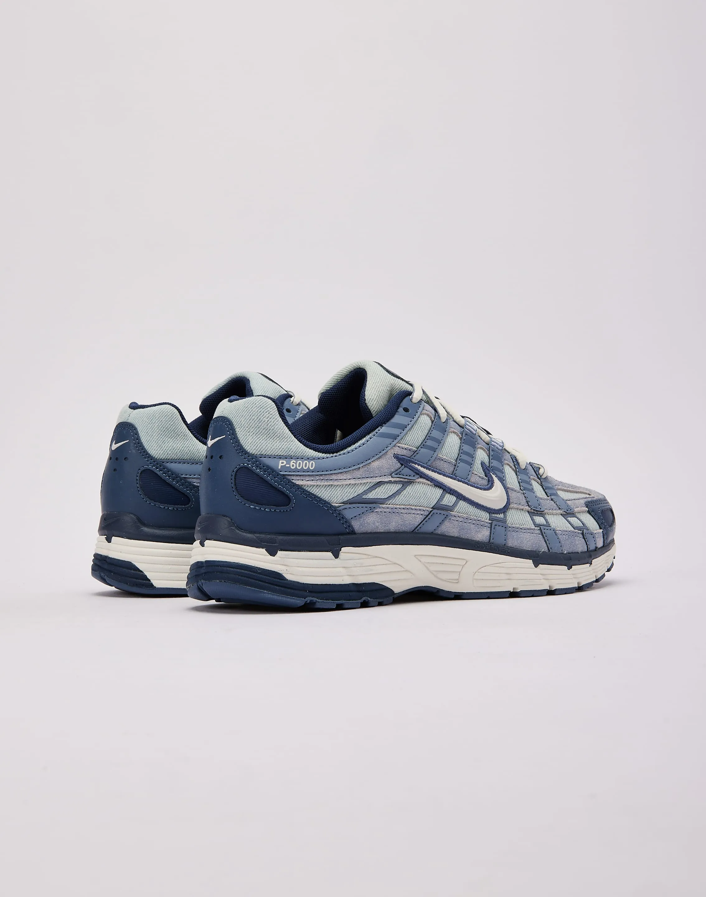 Nike P-6000 SE Secure Heel Lock