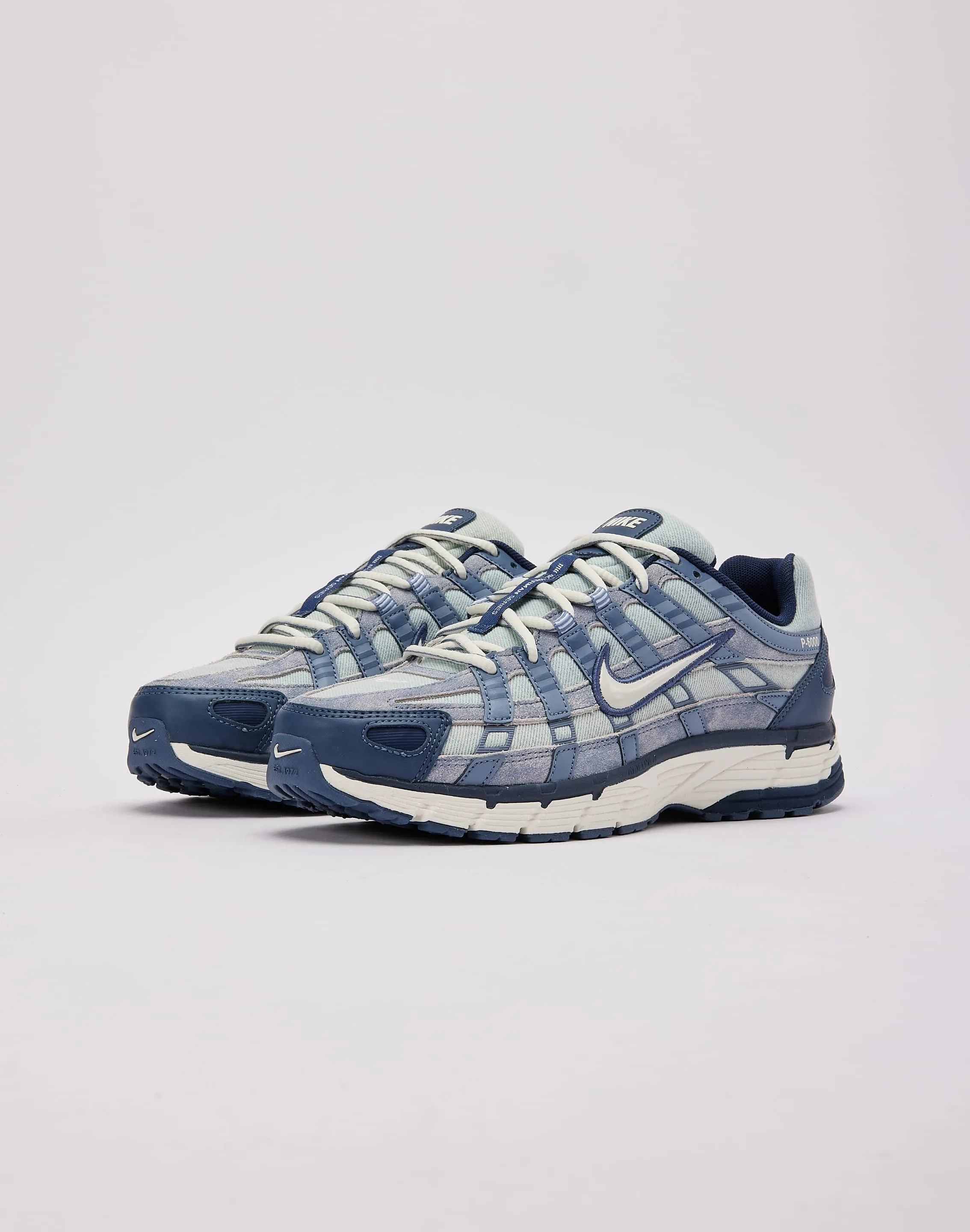 running in the dryness shoes Nike P-6000 SE