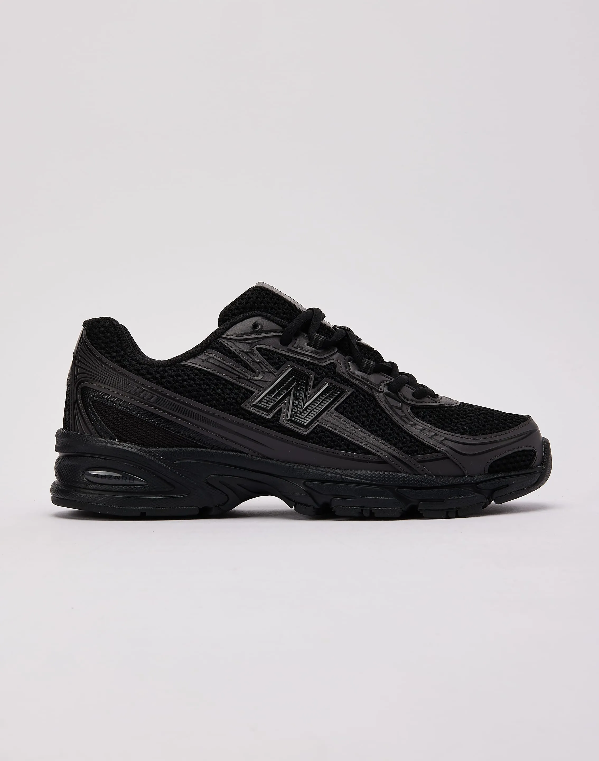 fantasy - themed running shoes high - performance New Balance 740