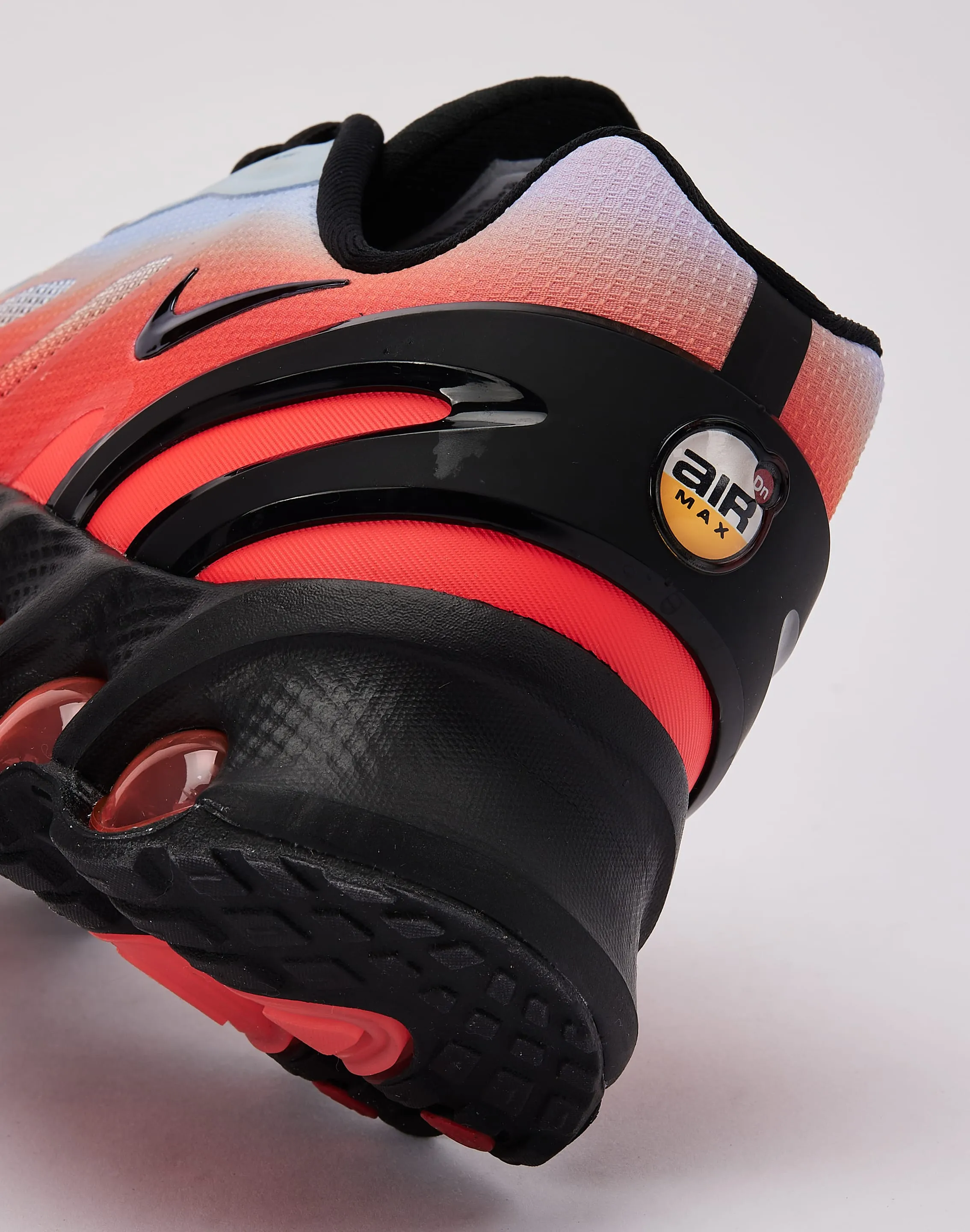 anti - odor - design shoes Outdoor activities Nike Air Max Dn8