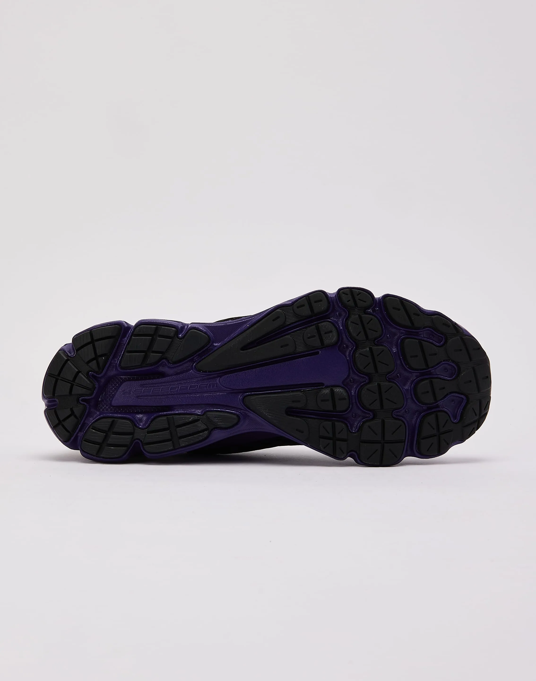 oval track running option Under Armour SpeedForm Gemini