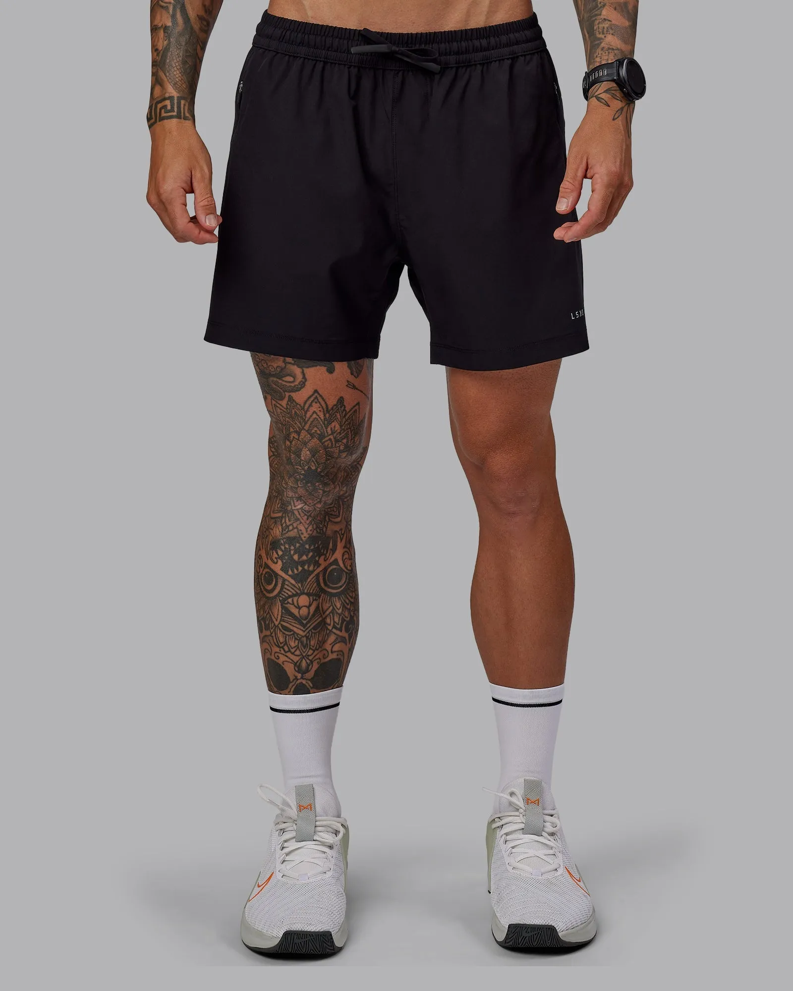 slim cut Rep Lined Performance Short 5" - Black