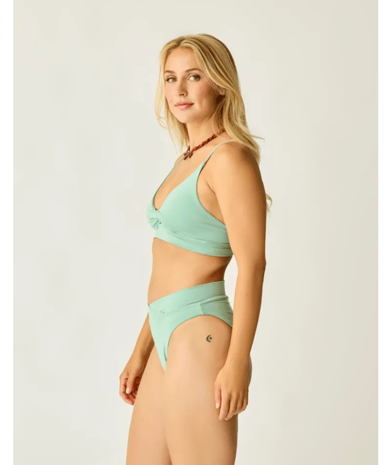 Carve Designs Mae Bottom-Haze Mold Resistant Lining