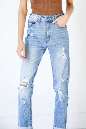 Jamie Distressed Mom Jeans clean look Streetwear Fan Night Out